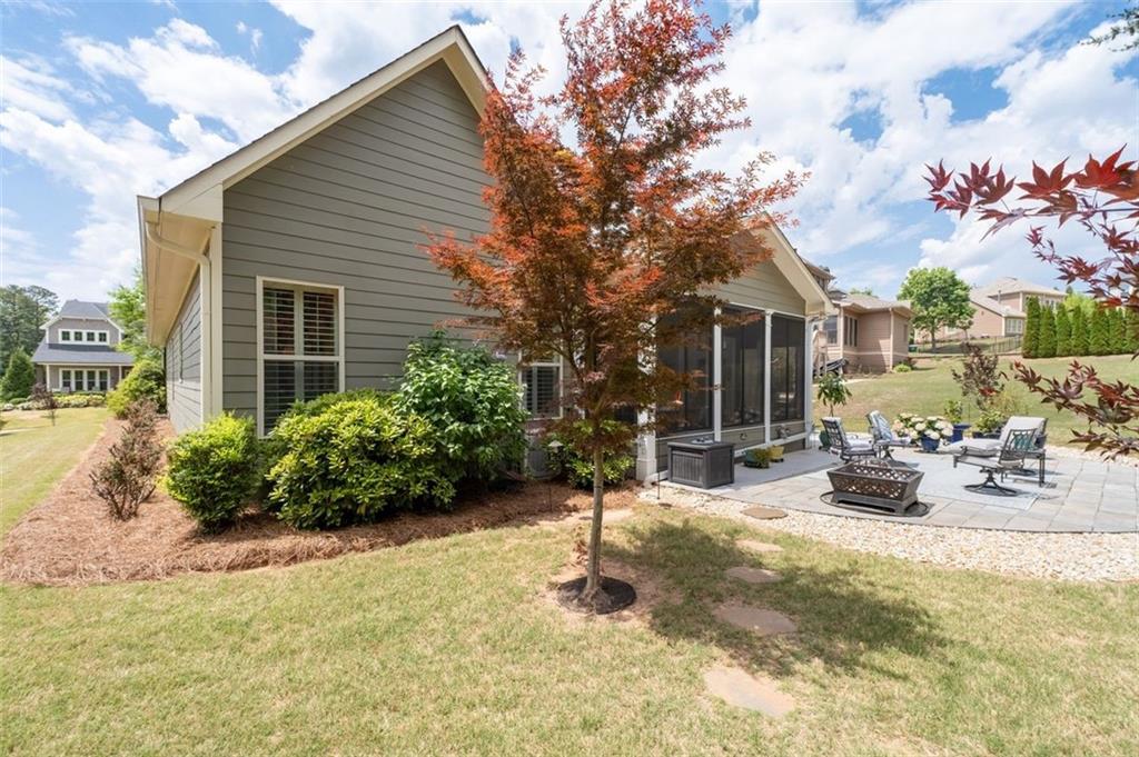 109 Laurel Canyon Trail