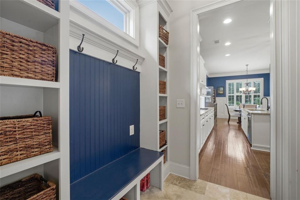 109 Laurel Canyon Trail