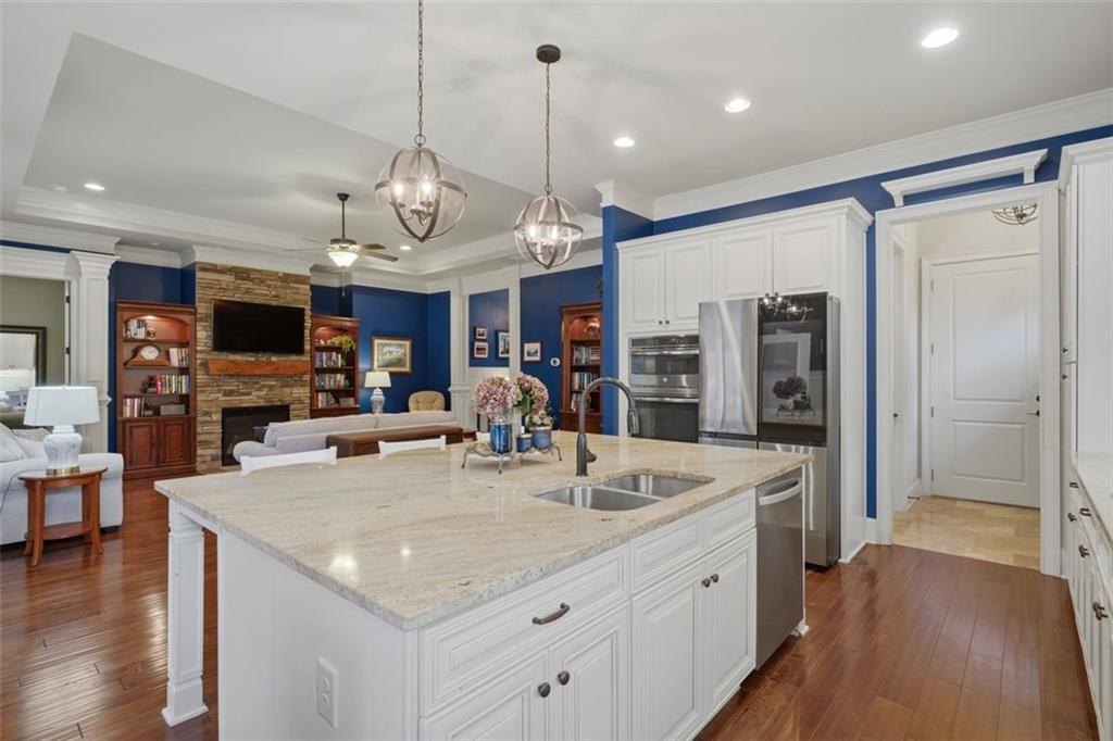 109 Laurel Canyon Trail