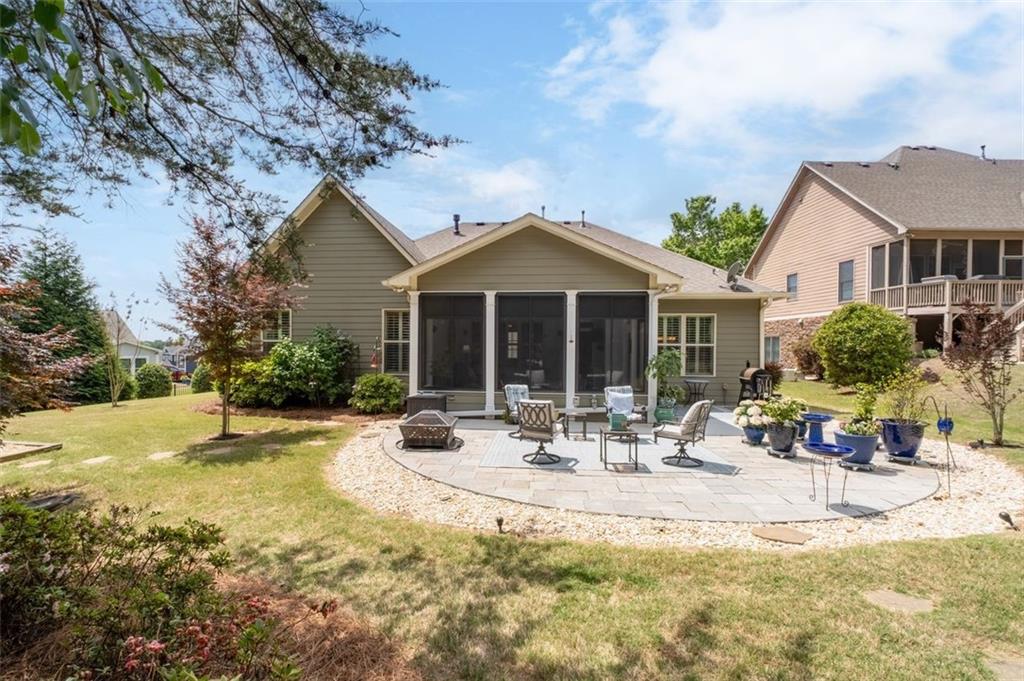 109 Laurel Canyon Trail