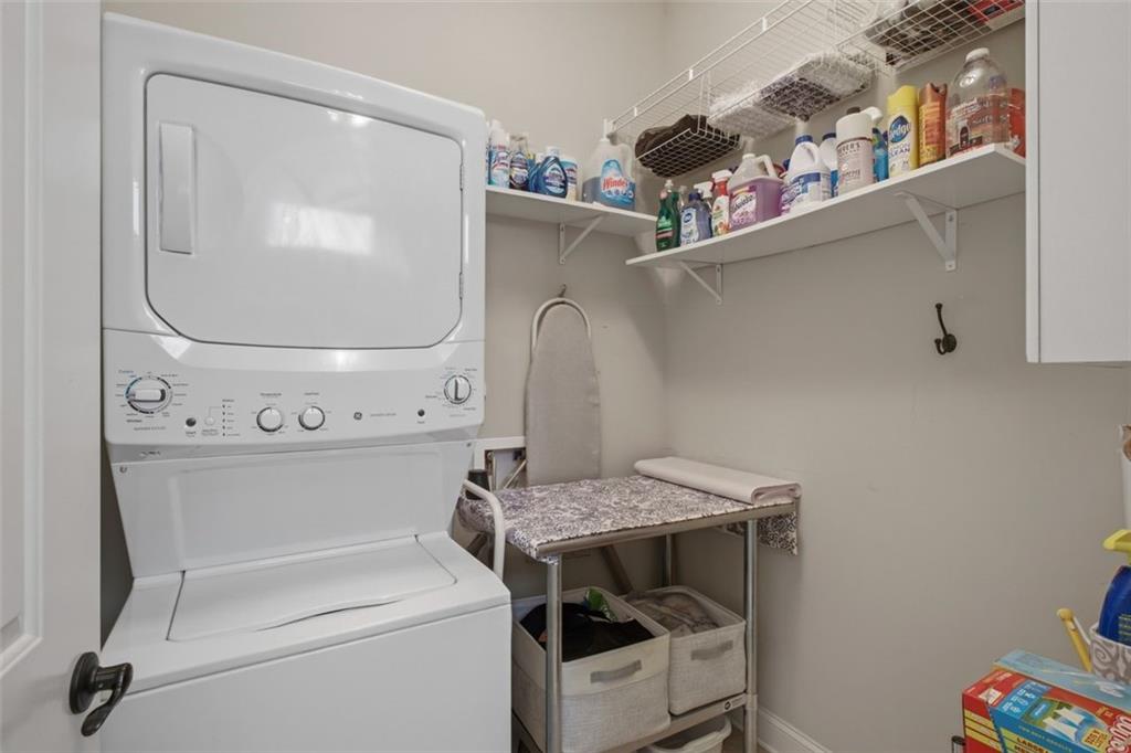 109 Laurel Canyon Trail