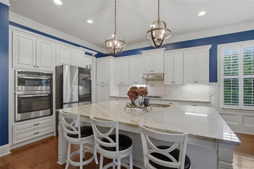 109 Laurel Canyon Trail