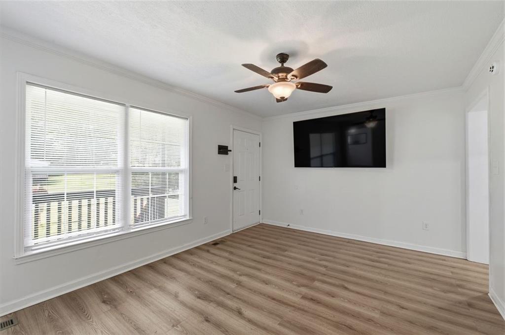 35 Thornwood Lane