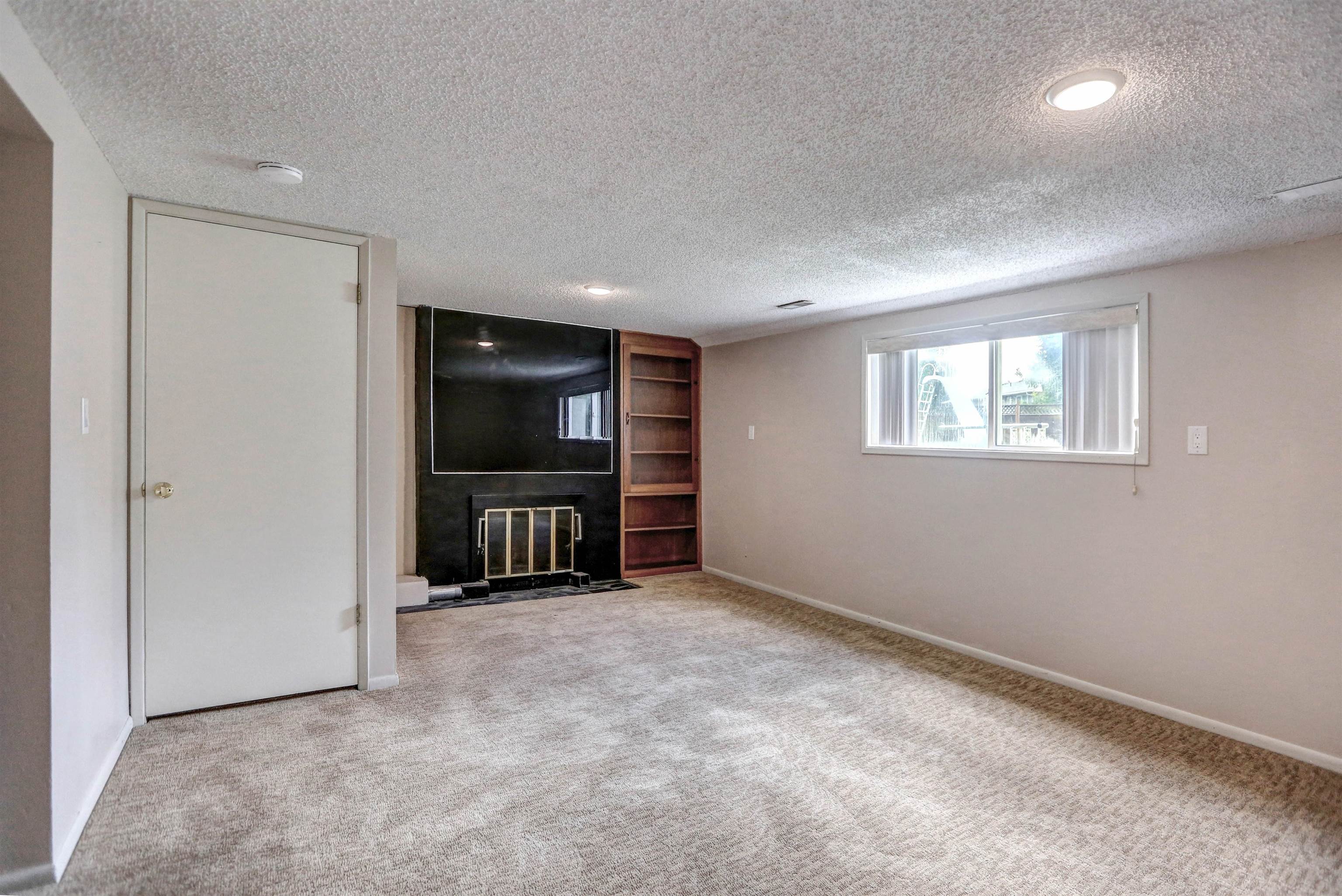 132 E Astor Dr