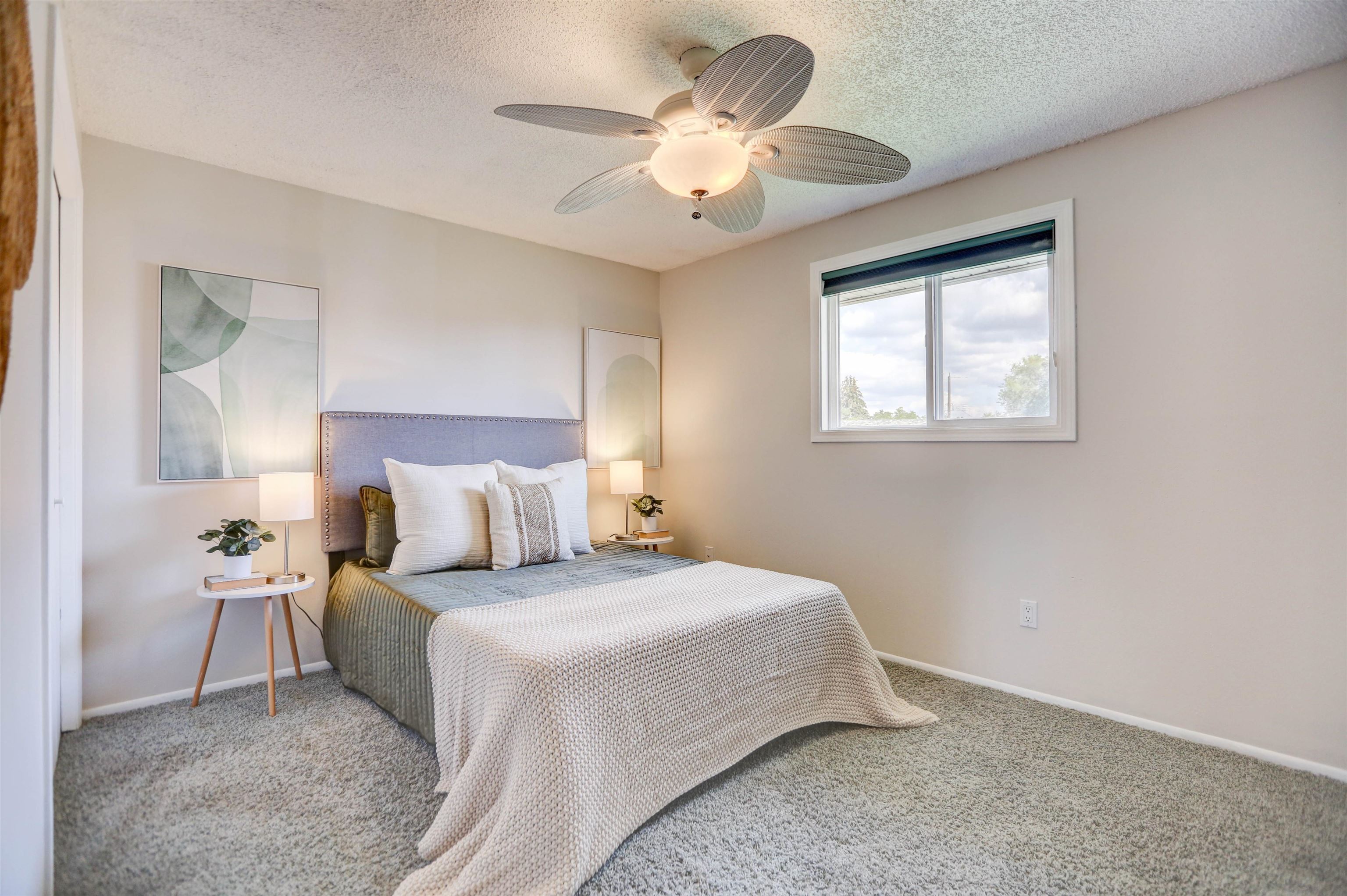 132 E Astor Dr