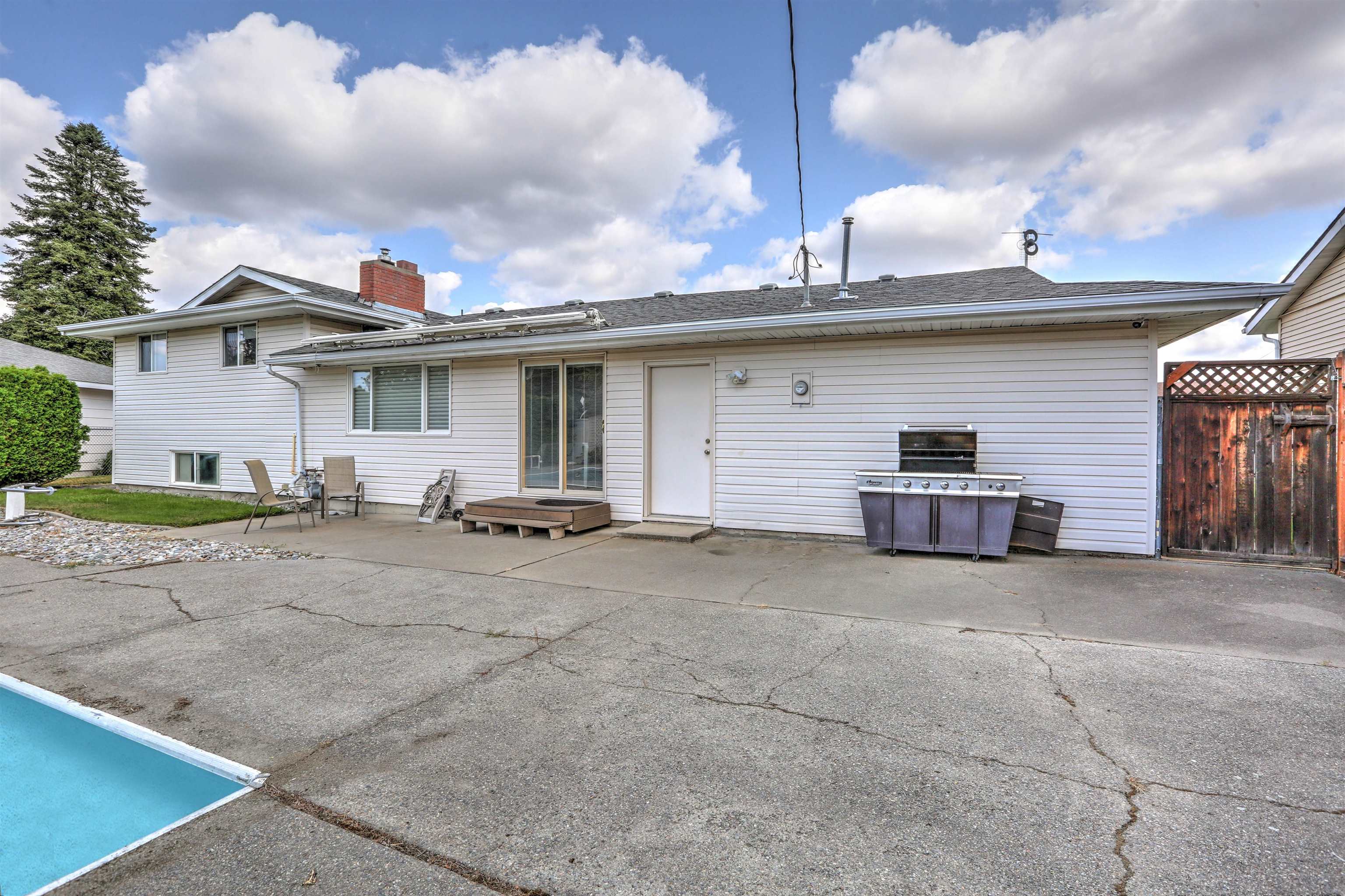 132 E Astor Dr