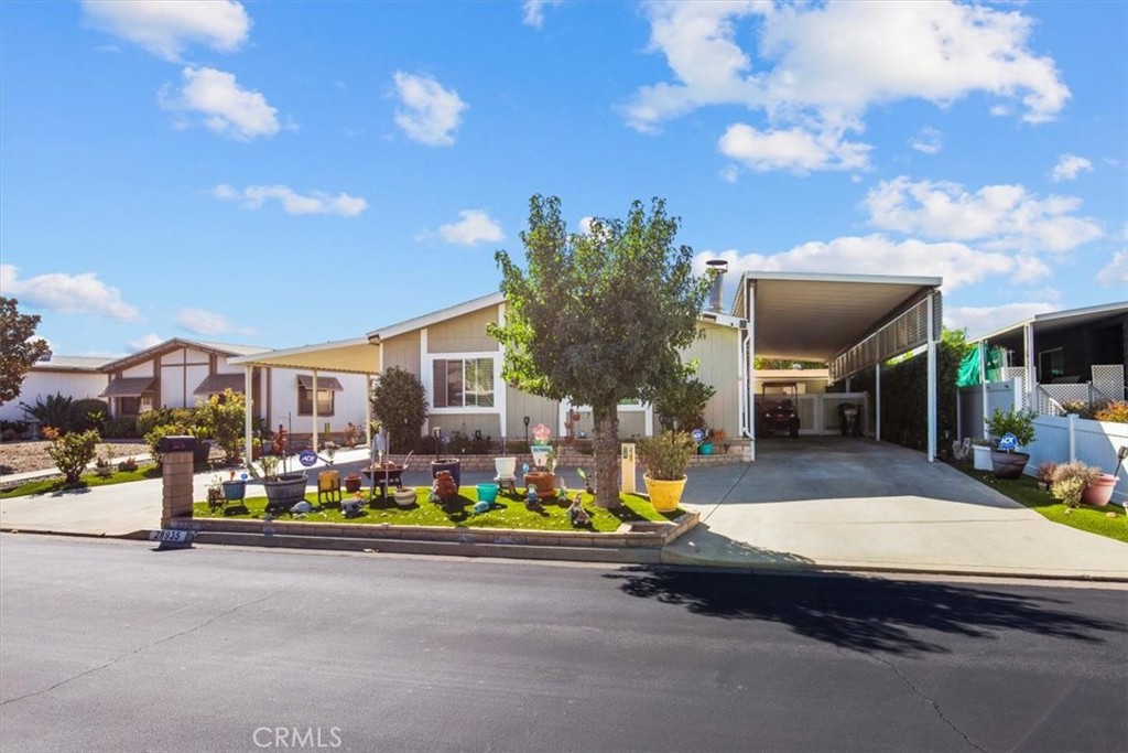 28935 Calle Alta