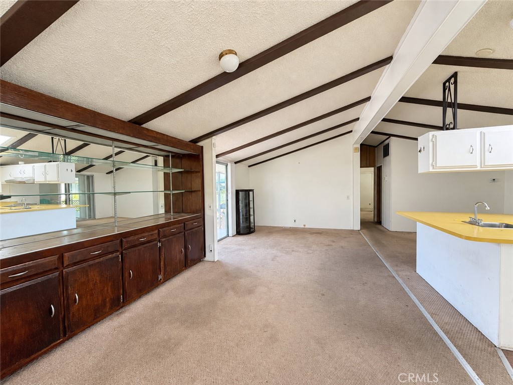 38310 Camino Cinife