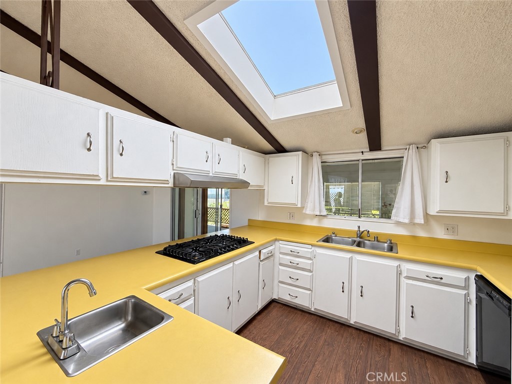 38310 Camino Cinife