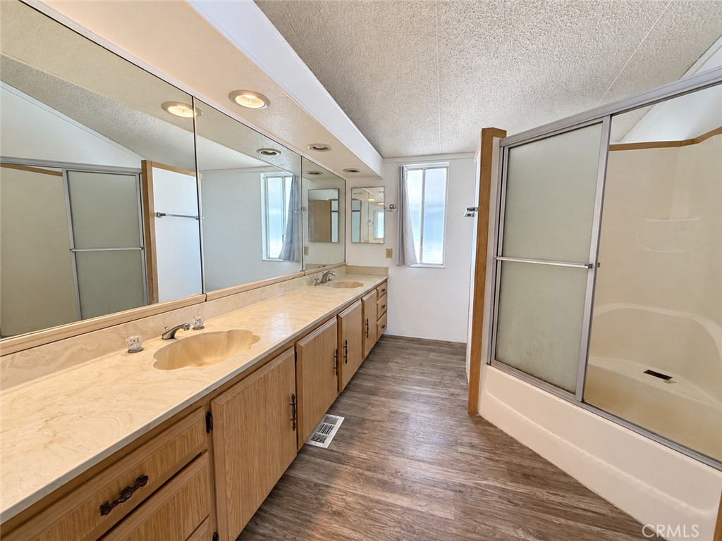 38310 Camino Cinife