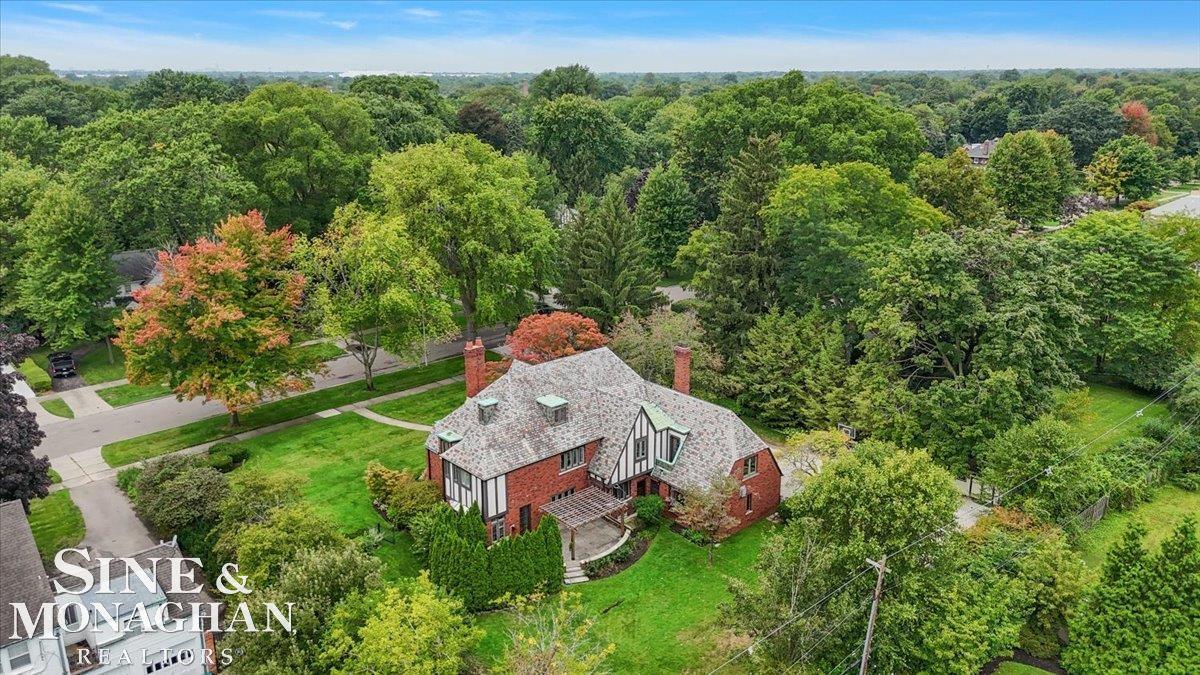 1016 Buckingham Road