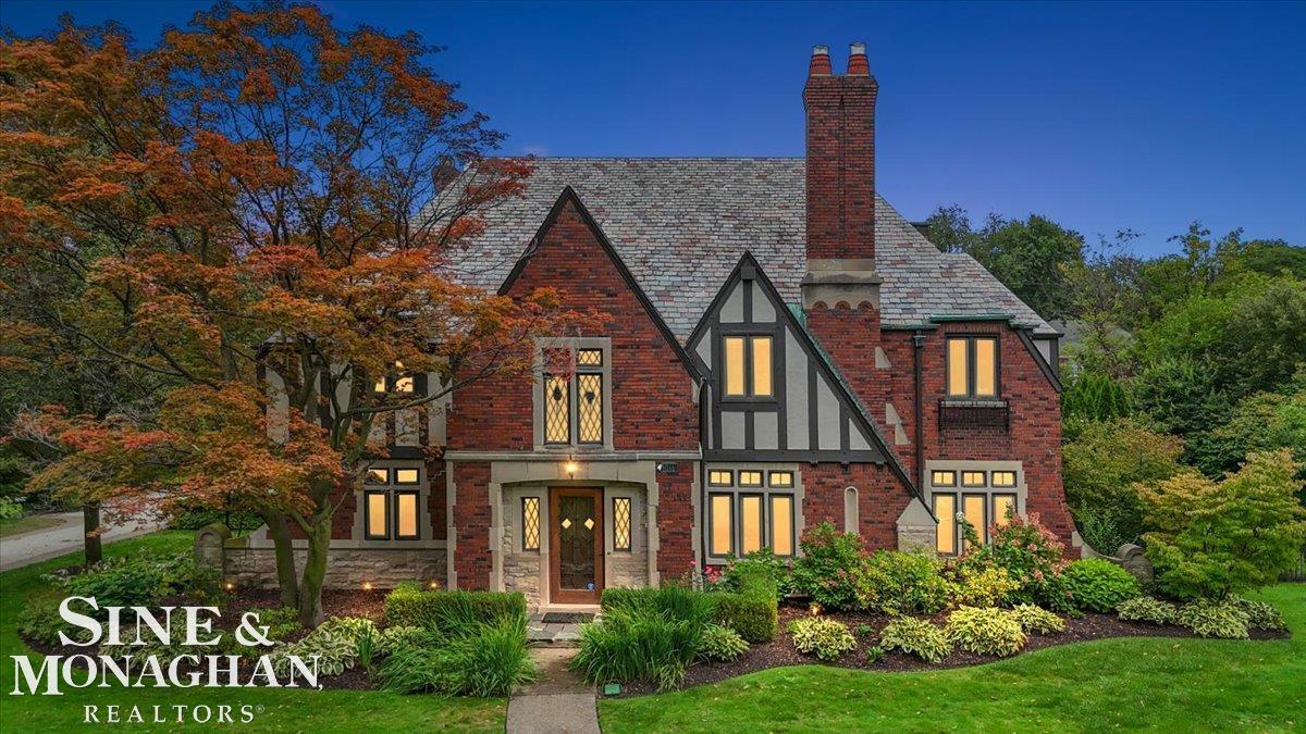1016 Buckingham Road