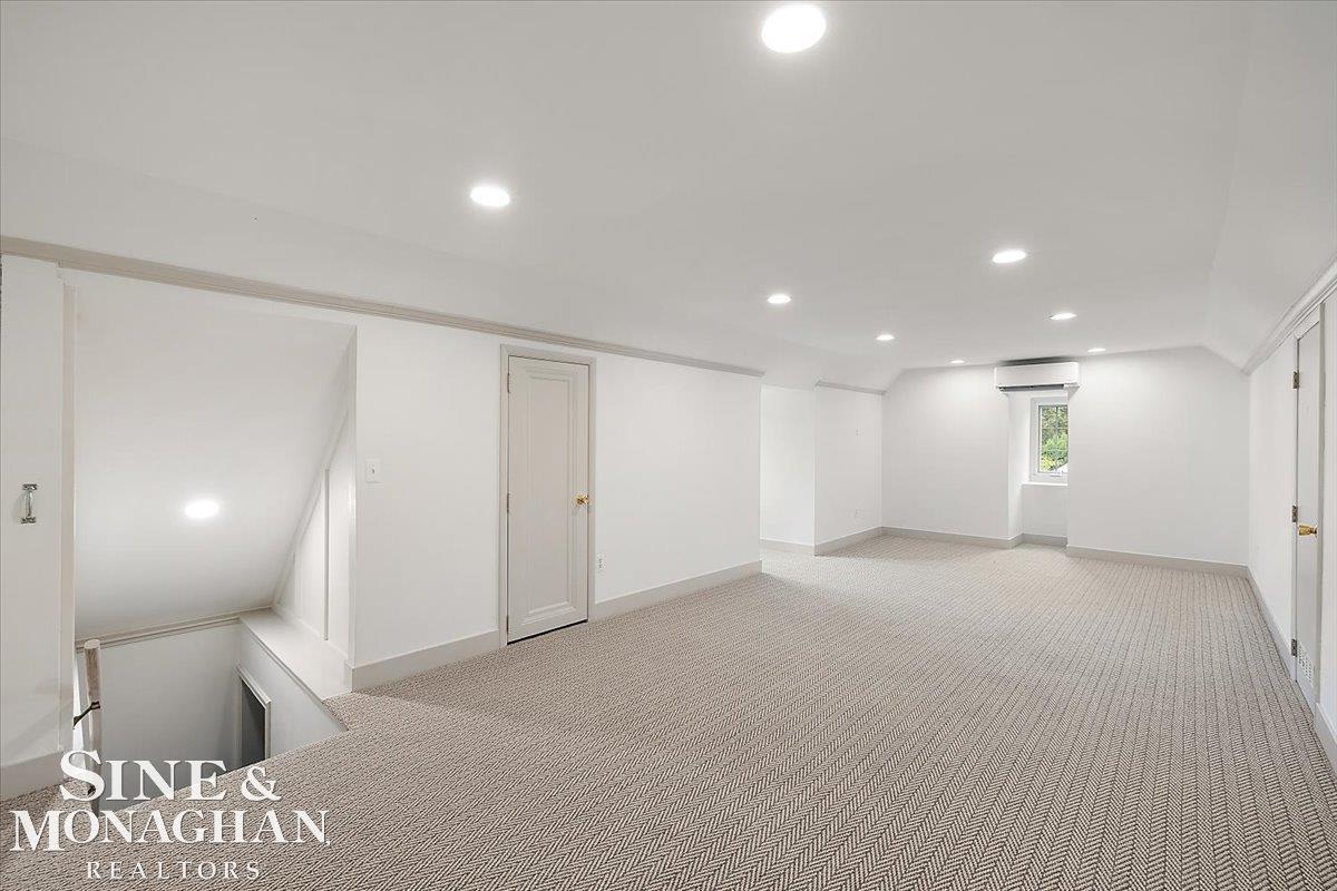 1016 Buckingham Road