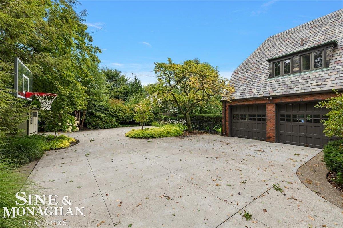 1016 Buckingham Road