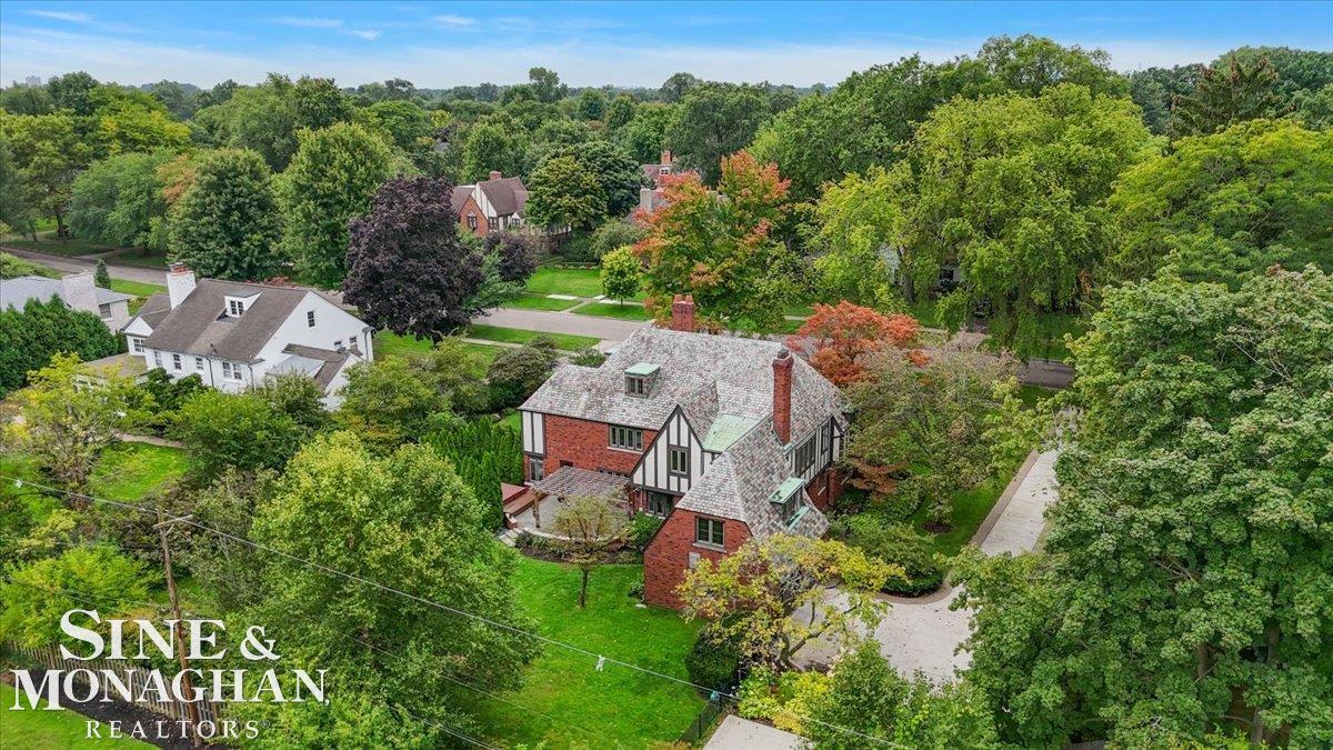 1016 Buckingham Road
