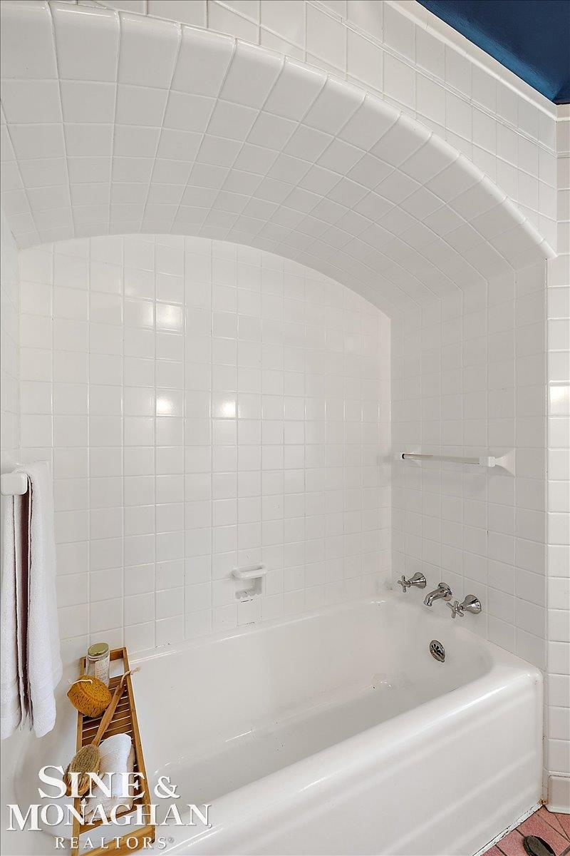 1016 Buckingham Road