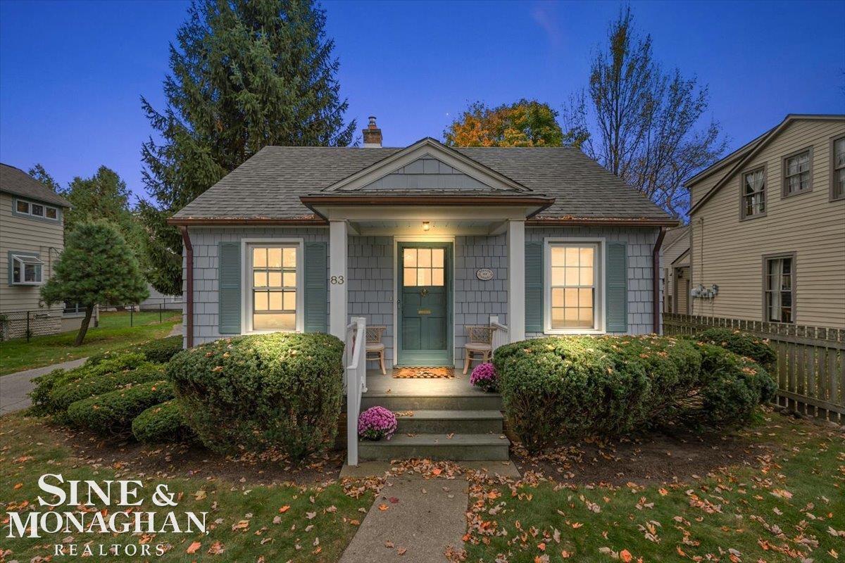 83 Lakeview Avenue