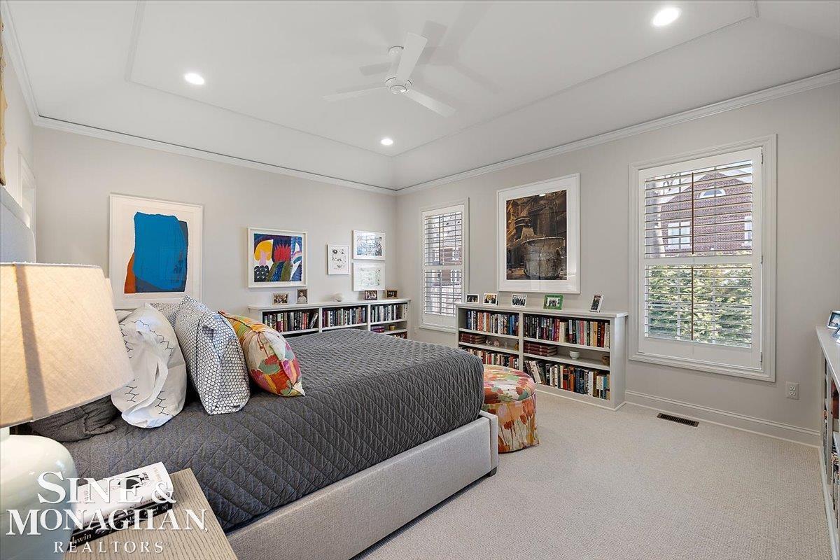 1004 Harvard Road