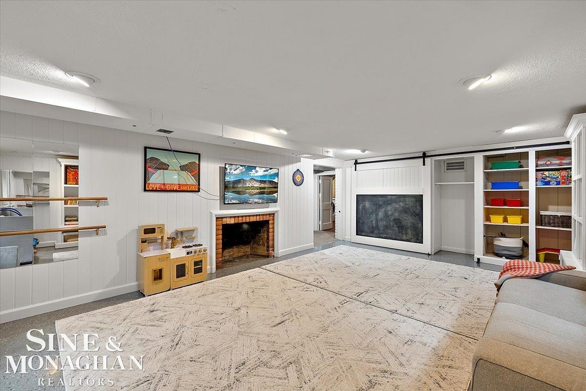 181 Beaupre Avenue