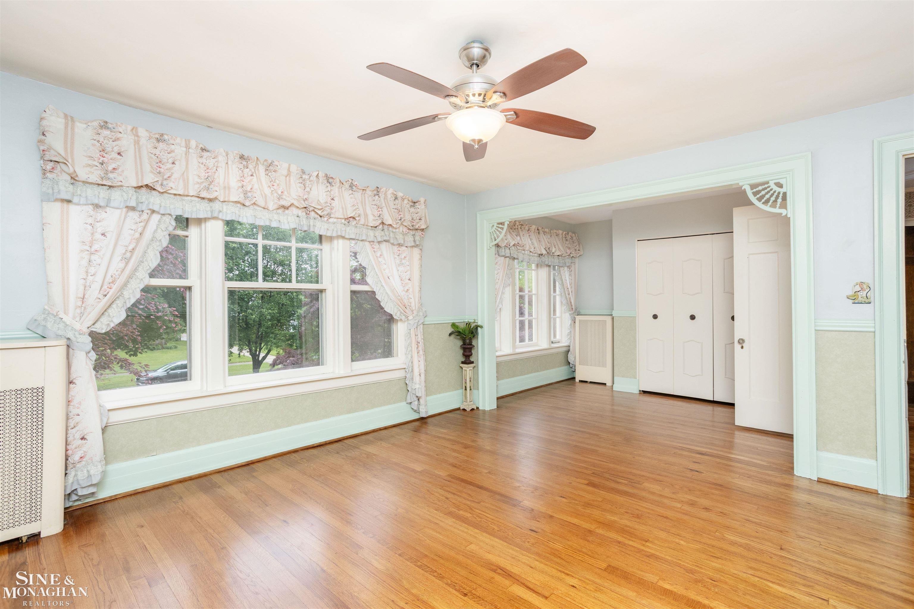 1121 Buckingham Road