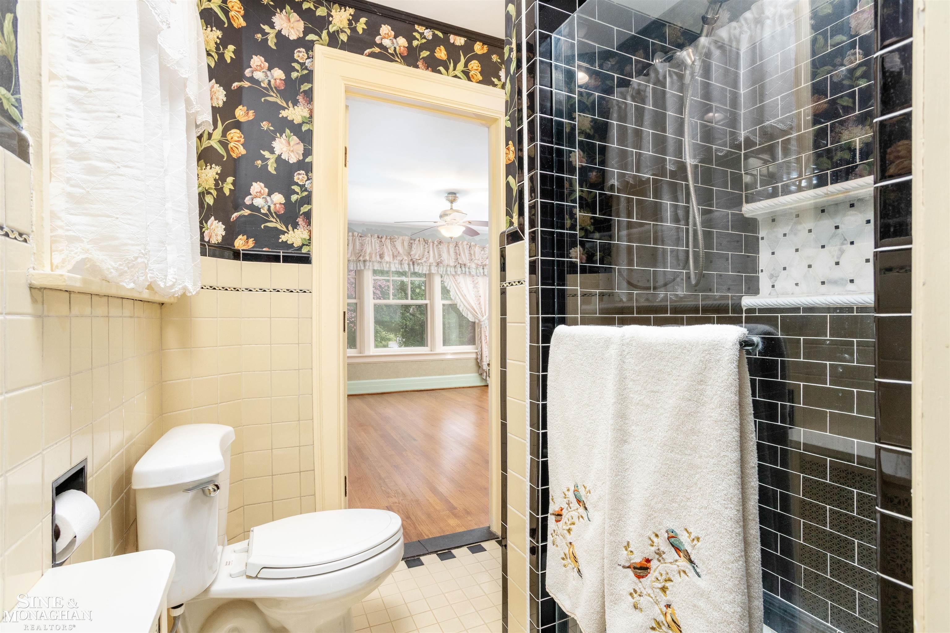 1121 Buckingham Road