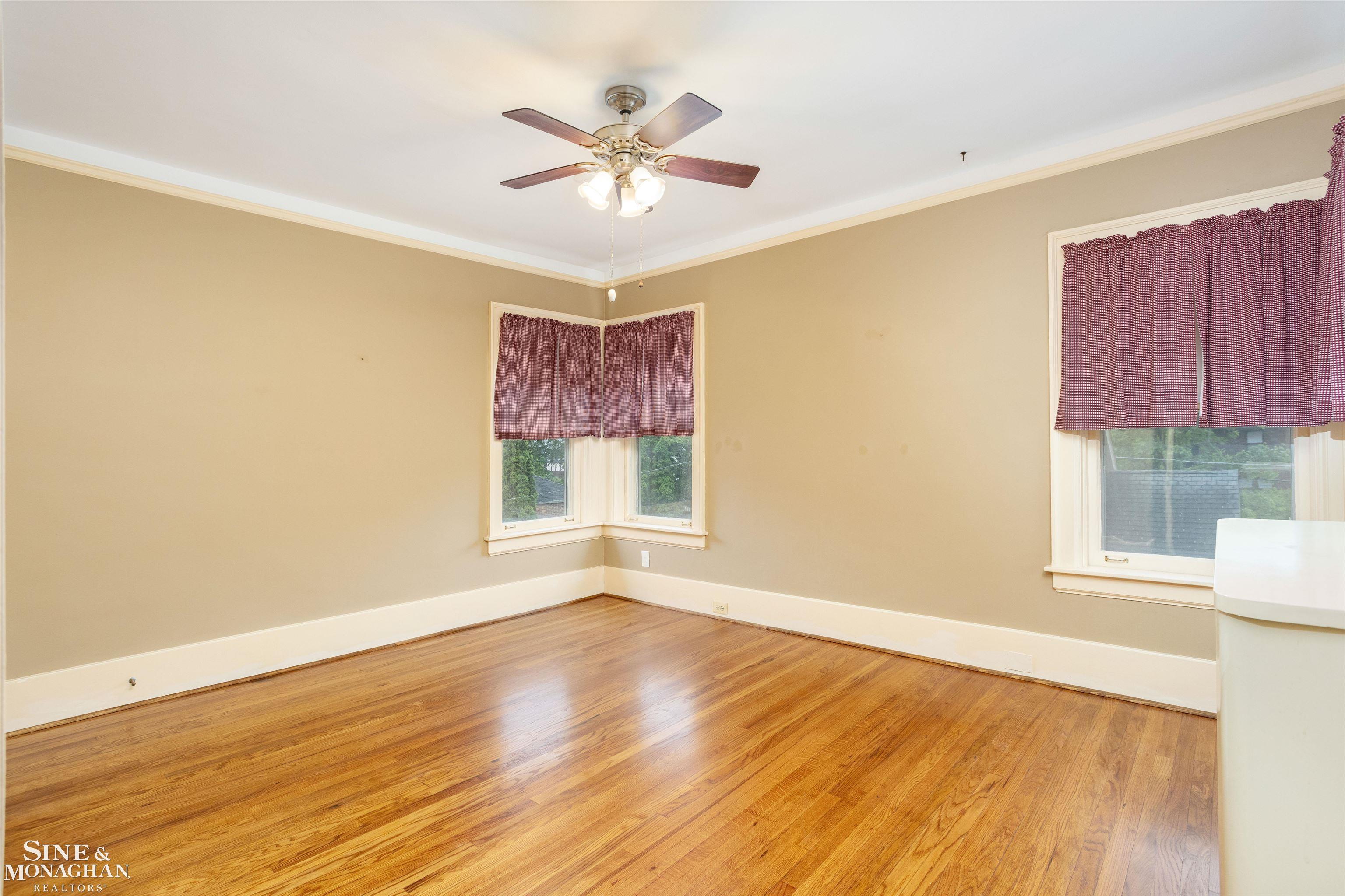 1121 Buckingham Road