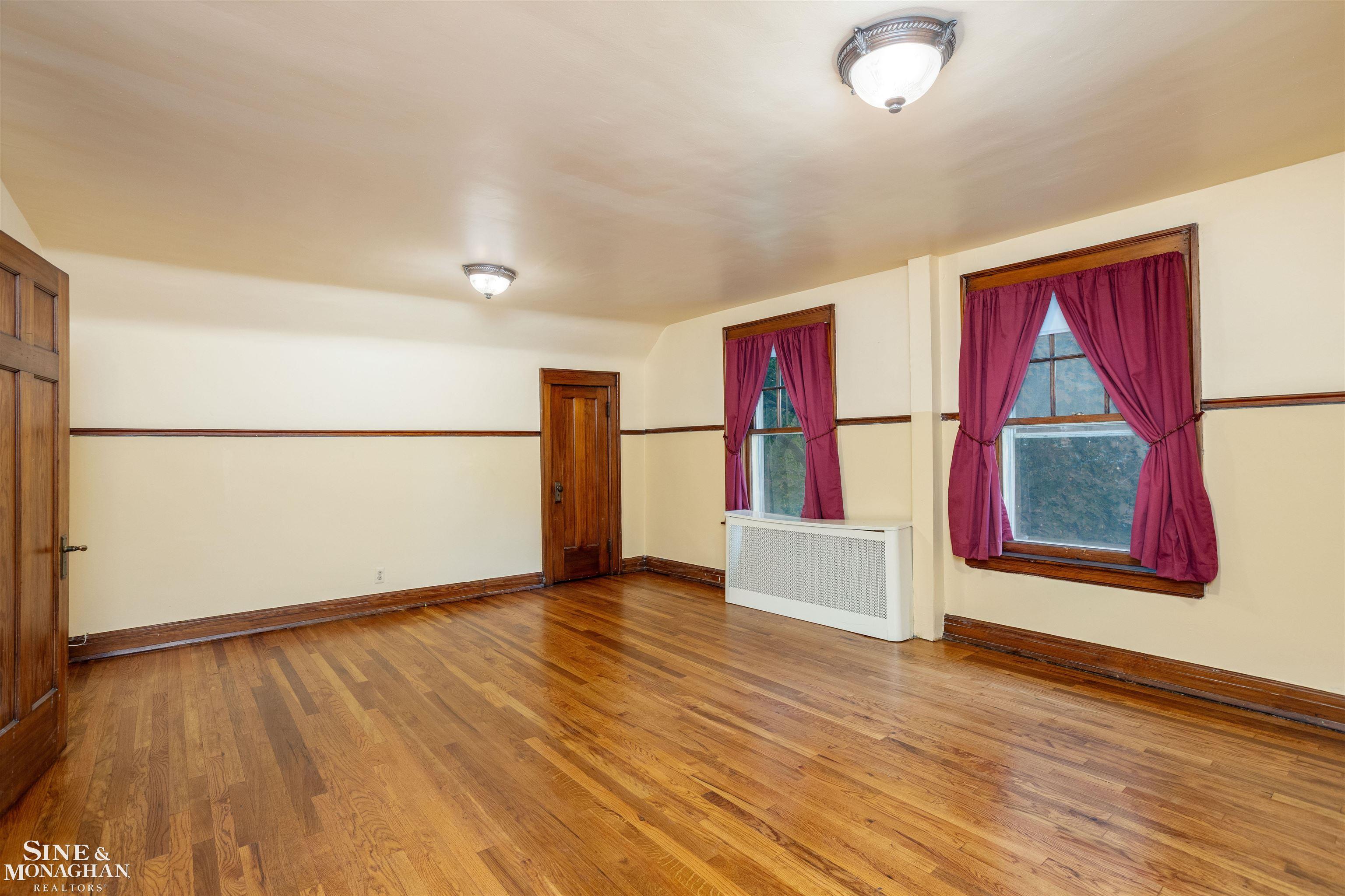 1121 Buckingham Road