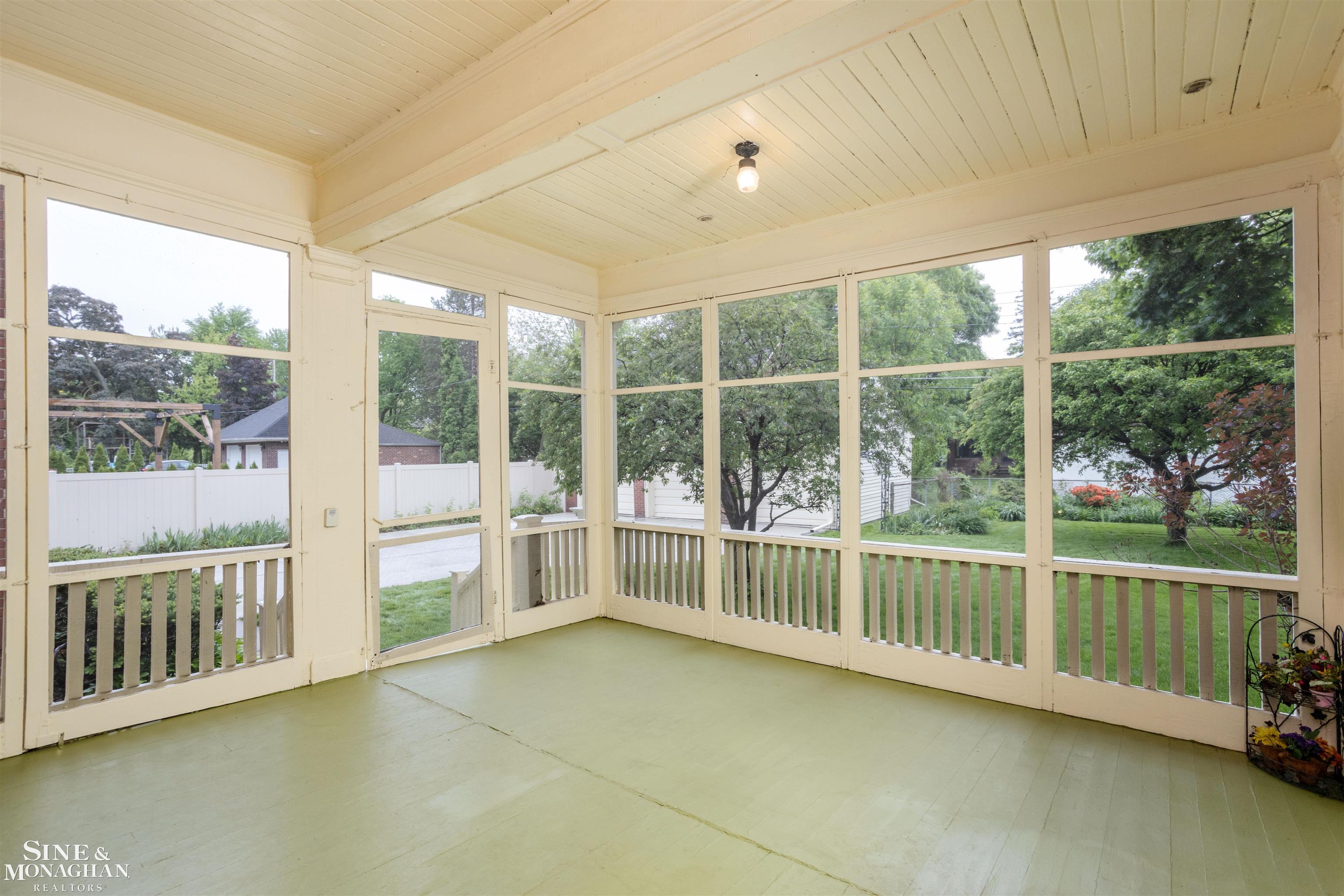 1121 Buckingham Road