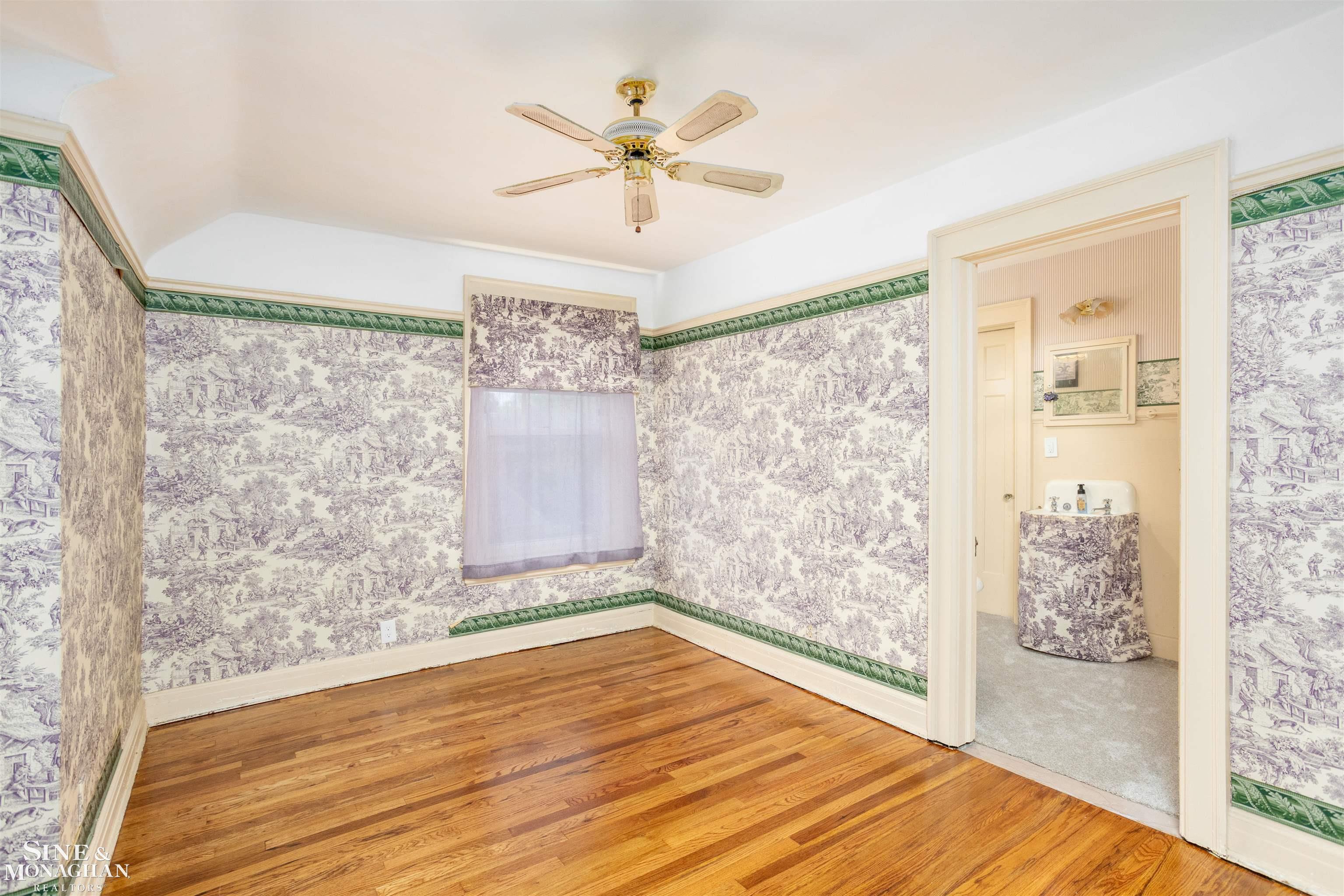 1121 Buckingham Road