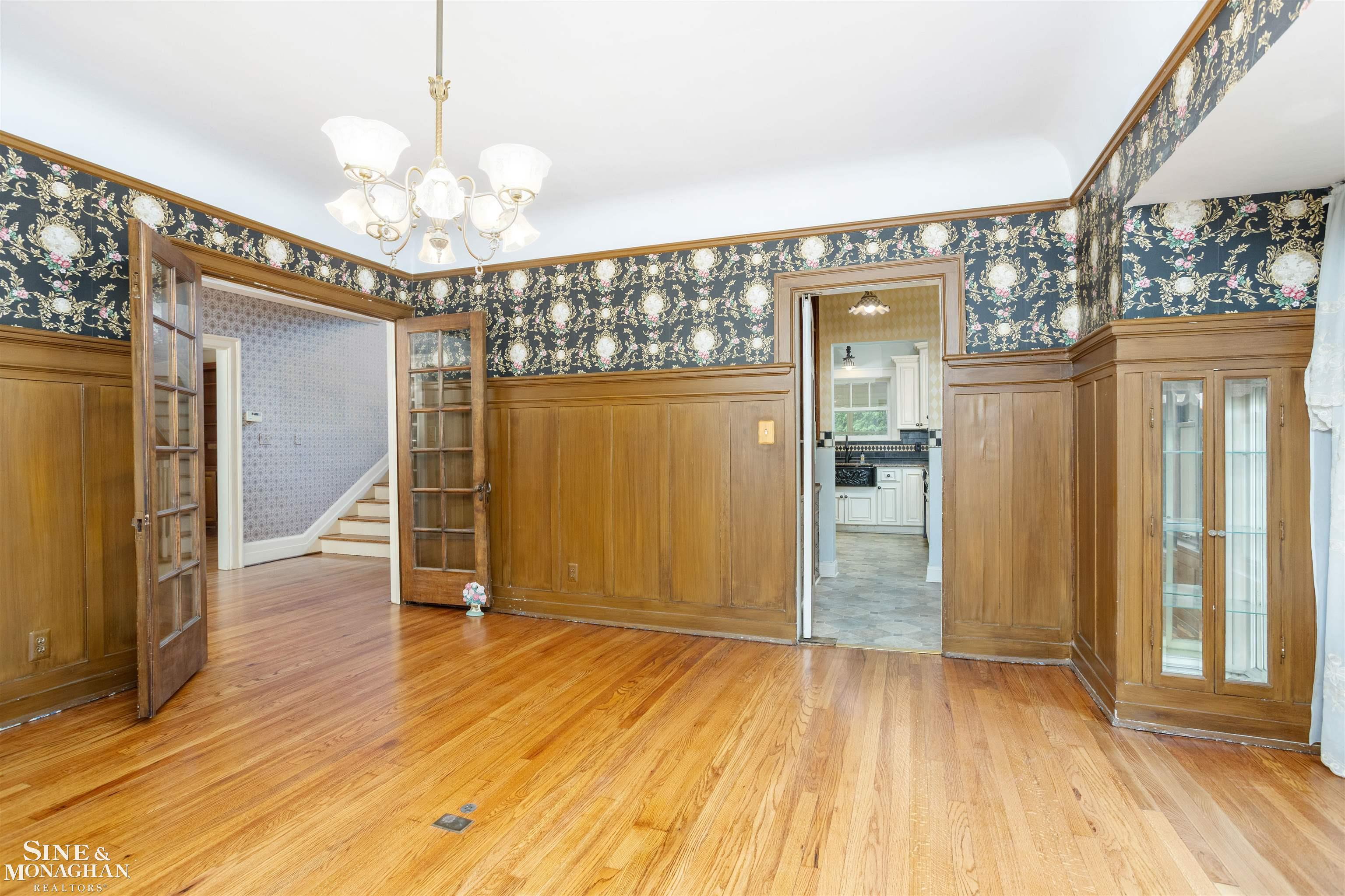 1121 Buckingham Road