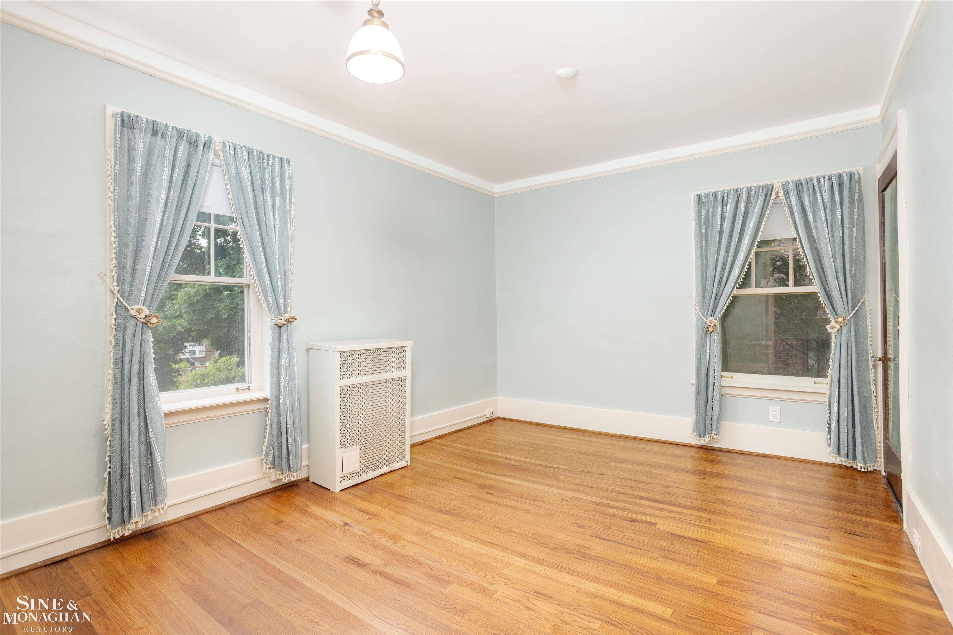 1121 Buckingham Road