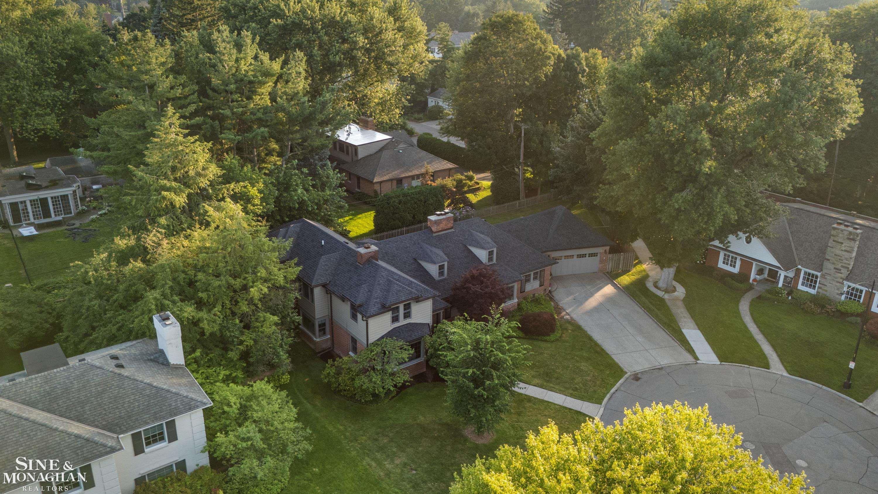 39 Harbor Hill Road