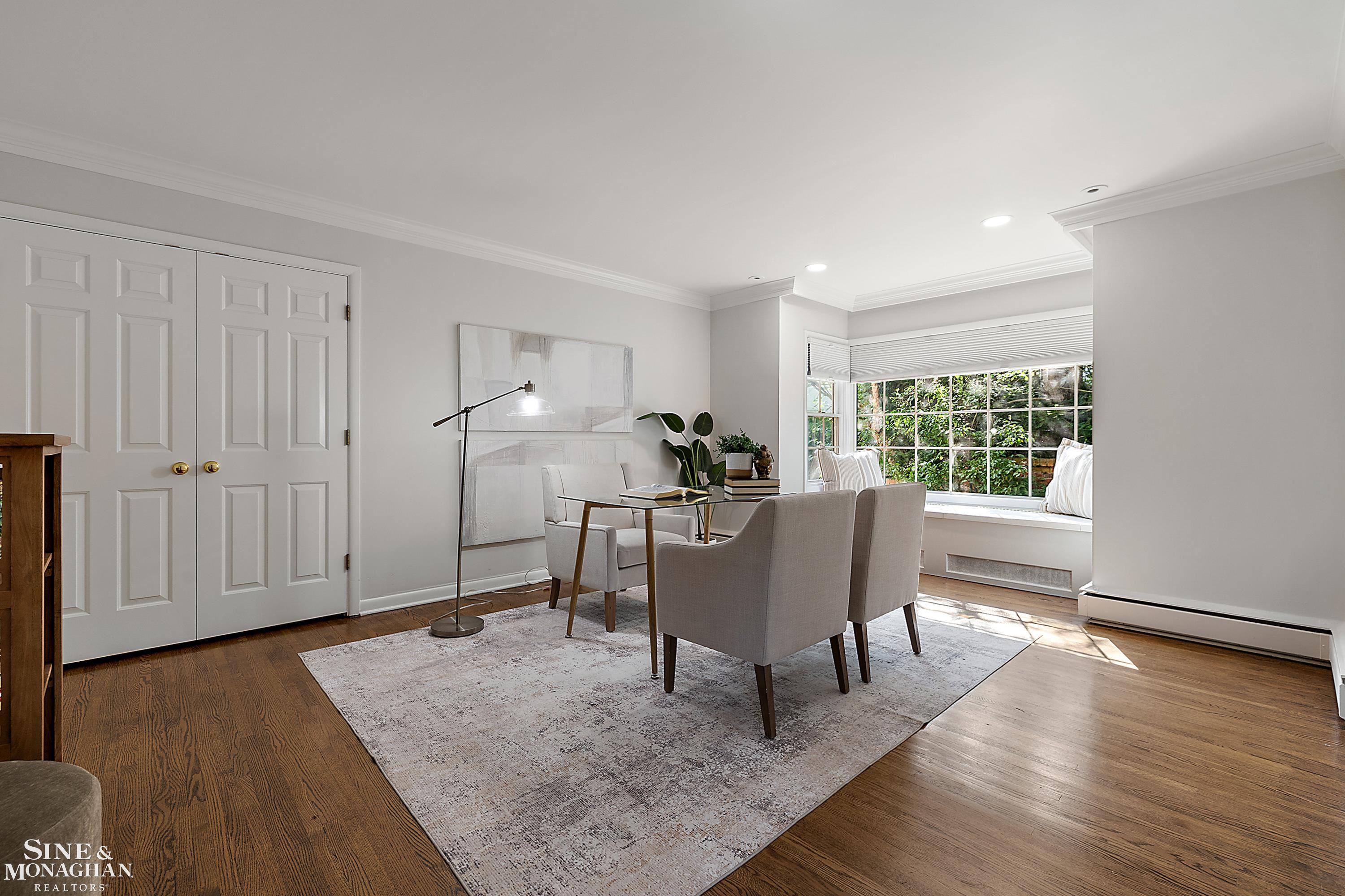 39 Harbor Hill Road