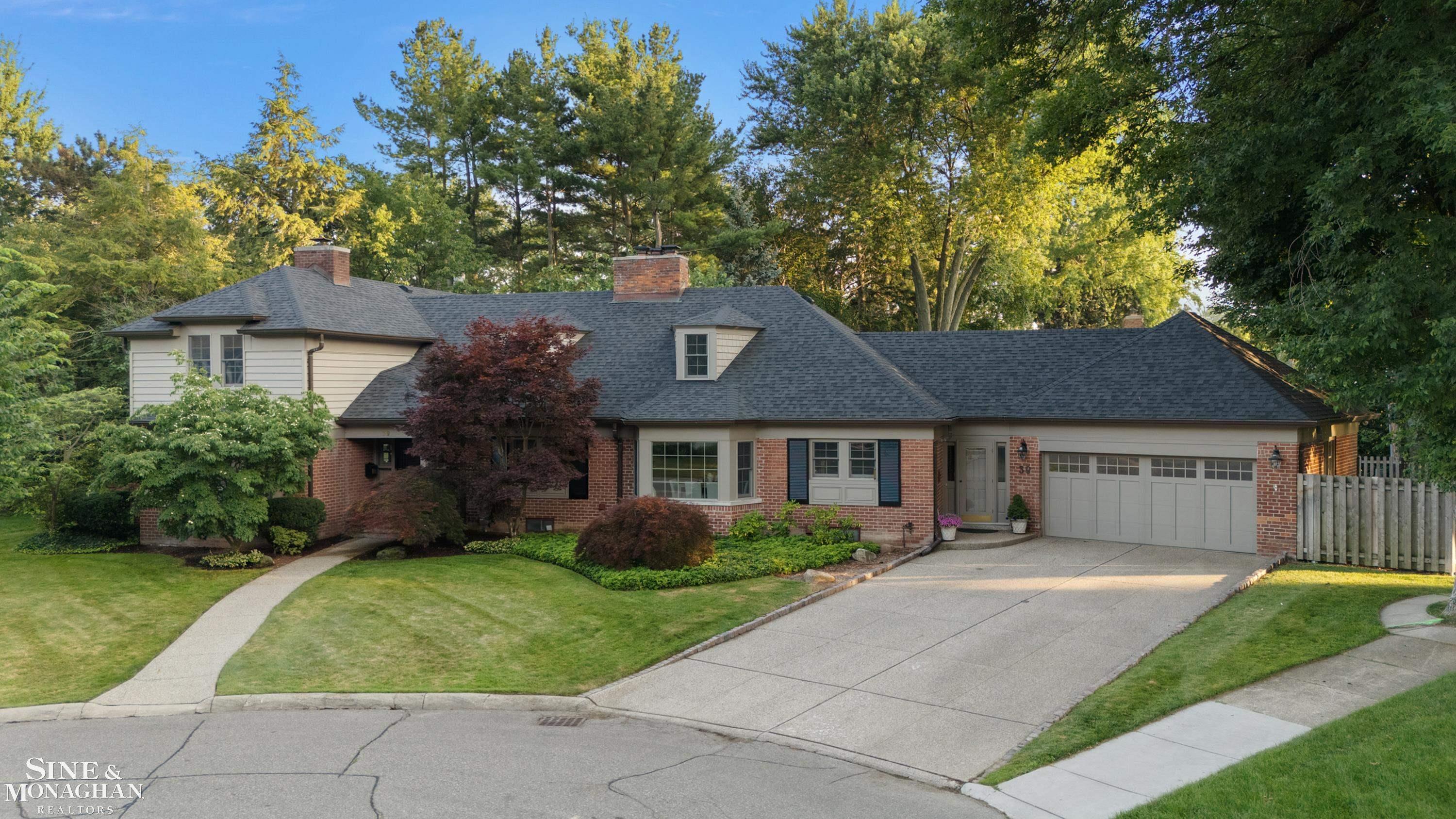 39 Harbor Hill Road