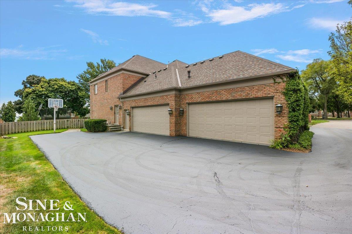 4 Higbie Court