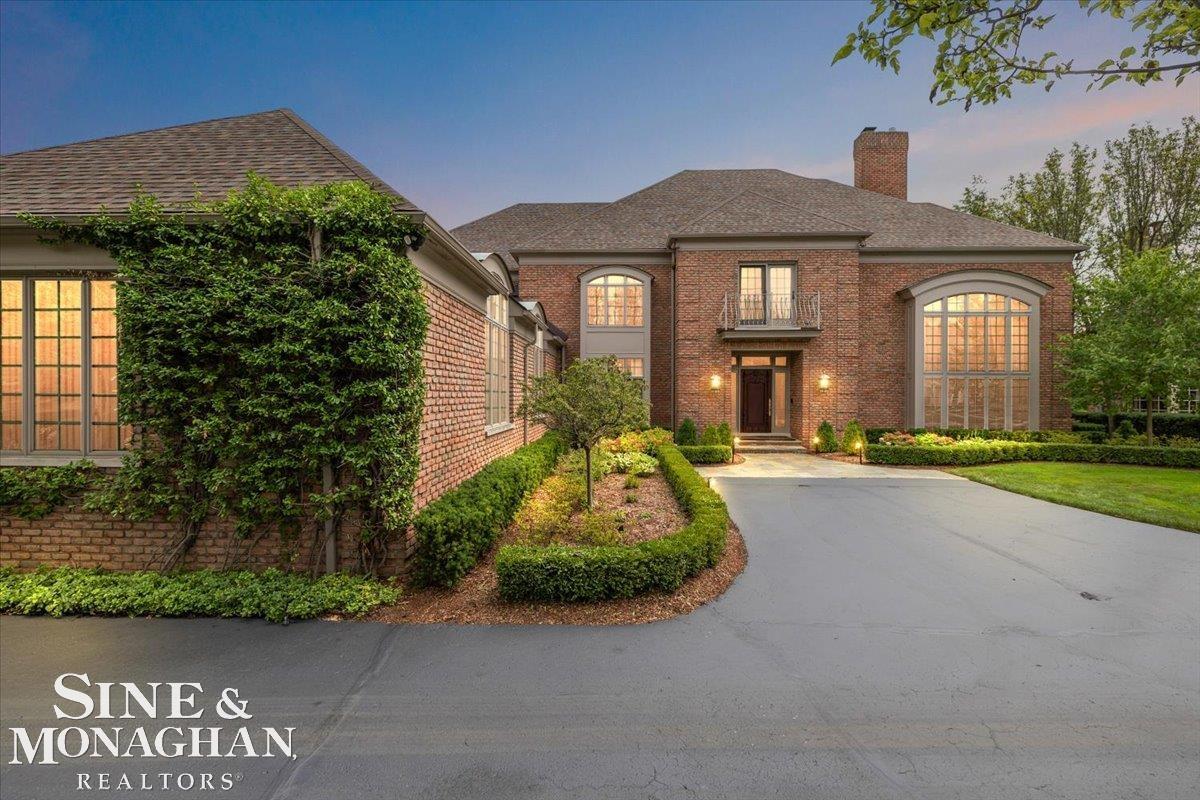 4 Higbie Court