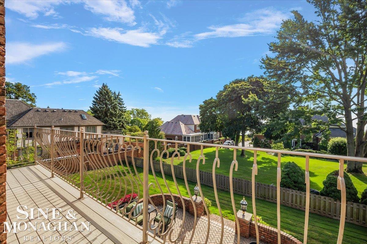 4 Higbie Court