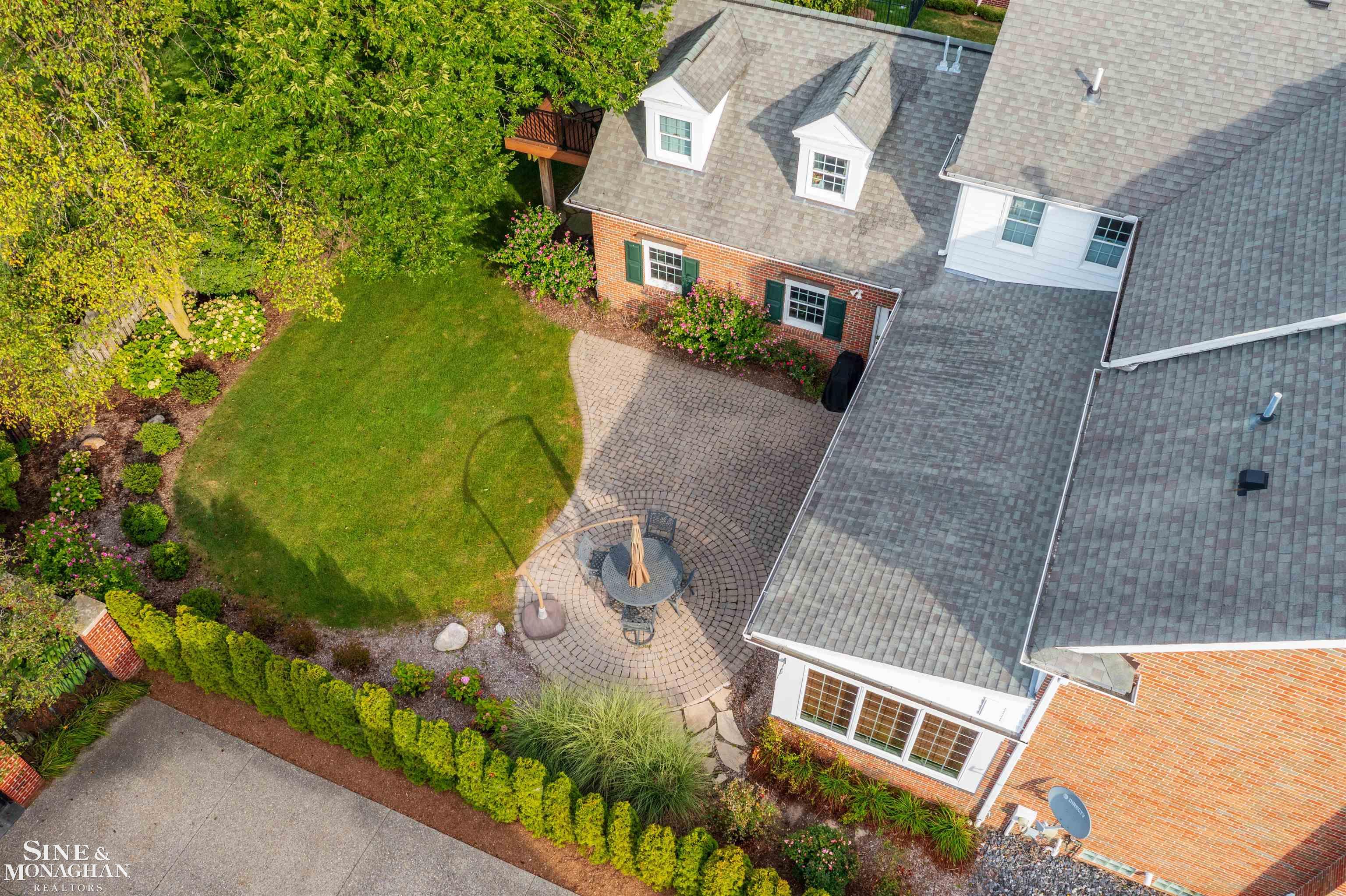 825 Bishop Road, Grosse Pointe