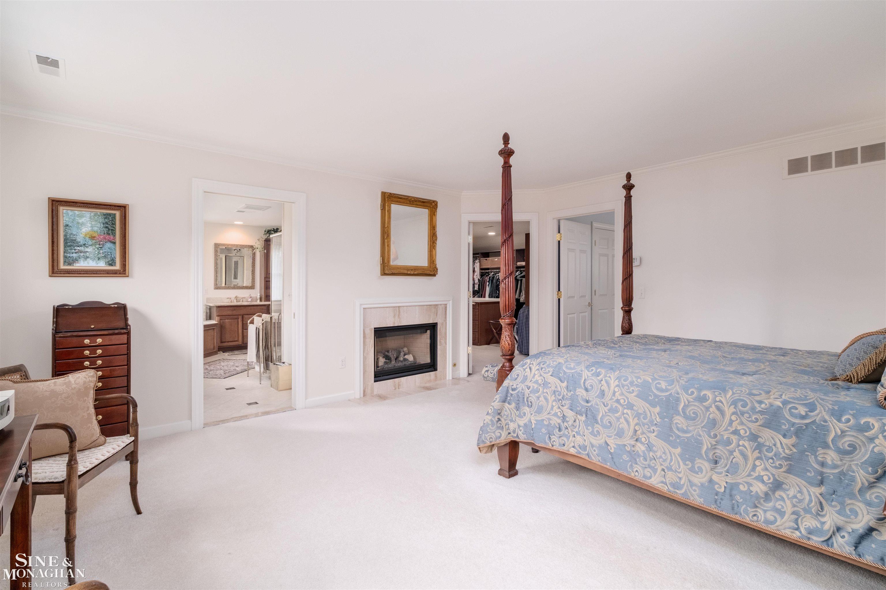 825 Bishop Road, Grosse Pointe