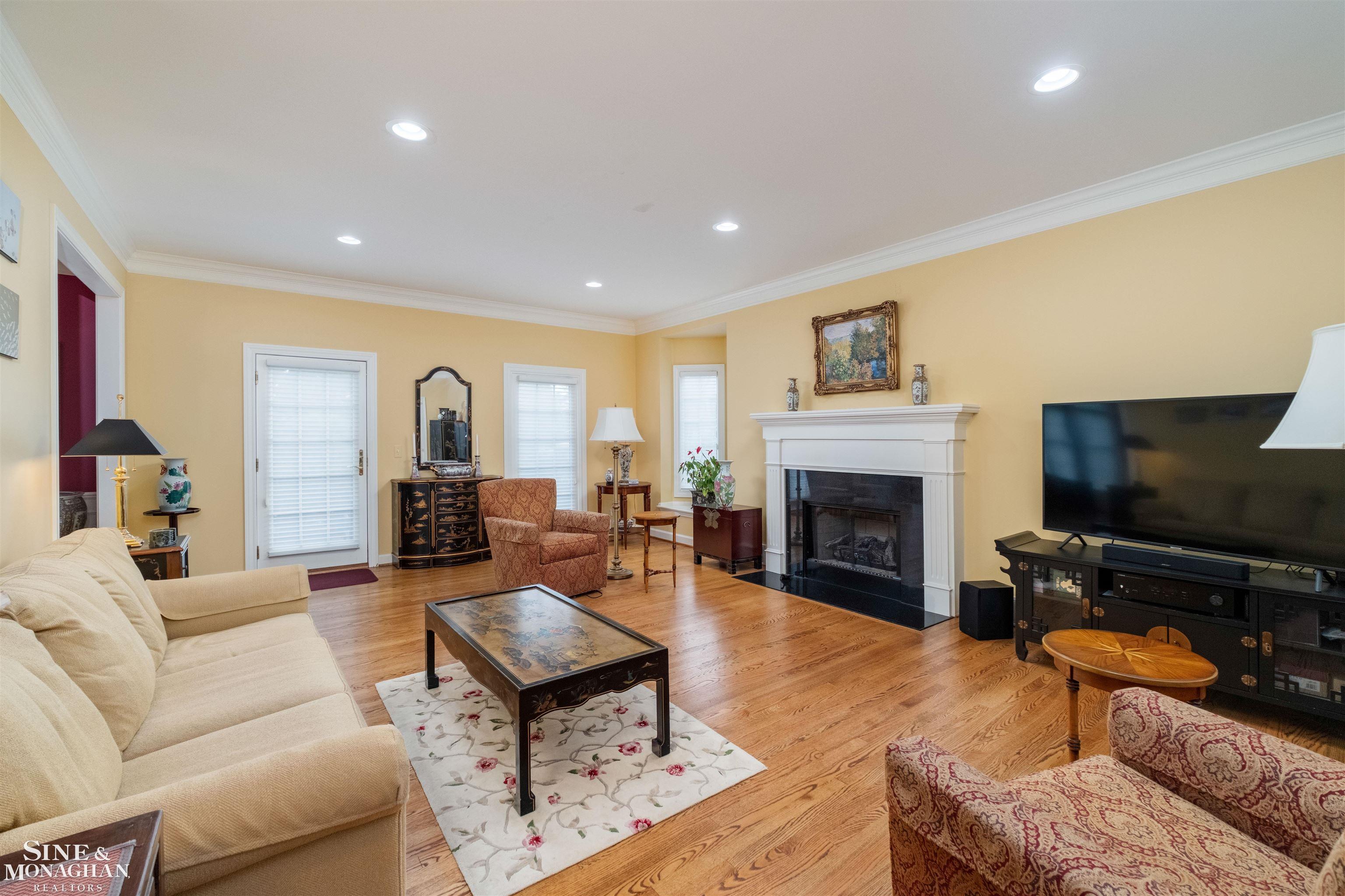 825 Bishop Road, Grosse Pointe