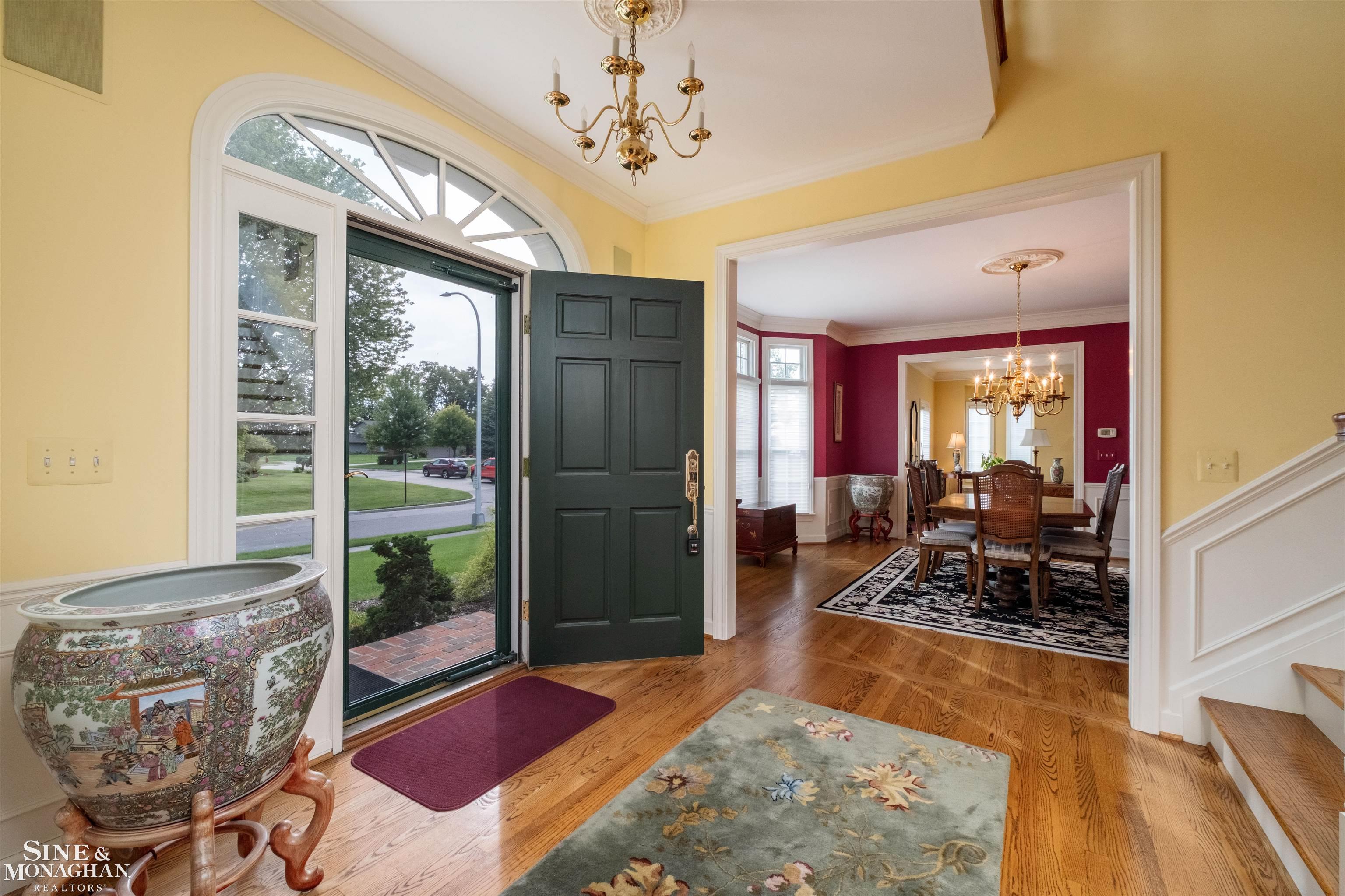 825 Bishop Road, Grosse Pointe