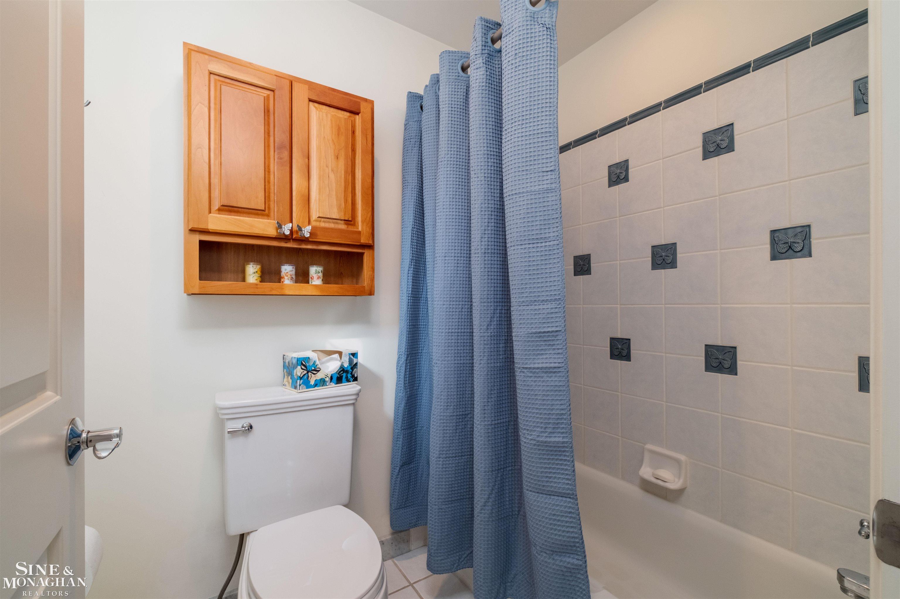 825 Bishop Road, Grosse Pointe