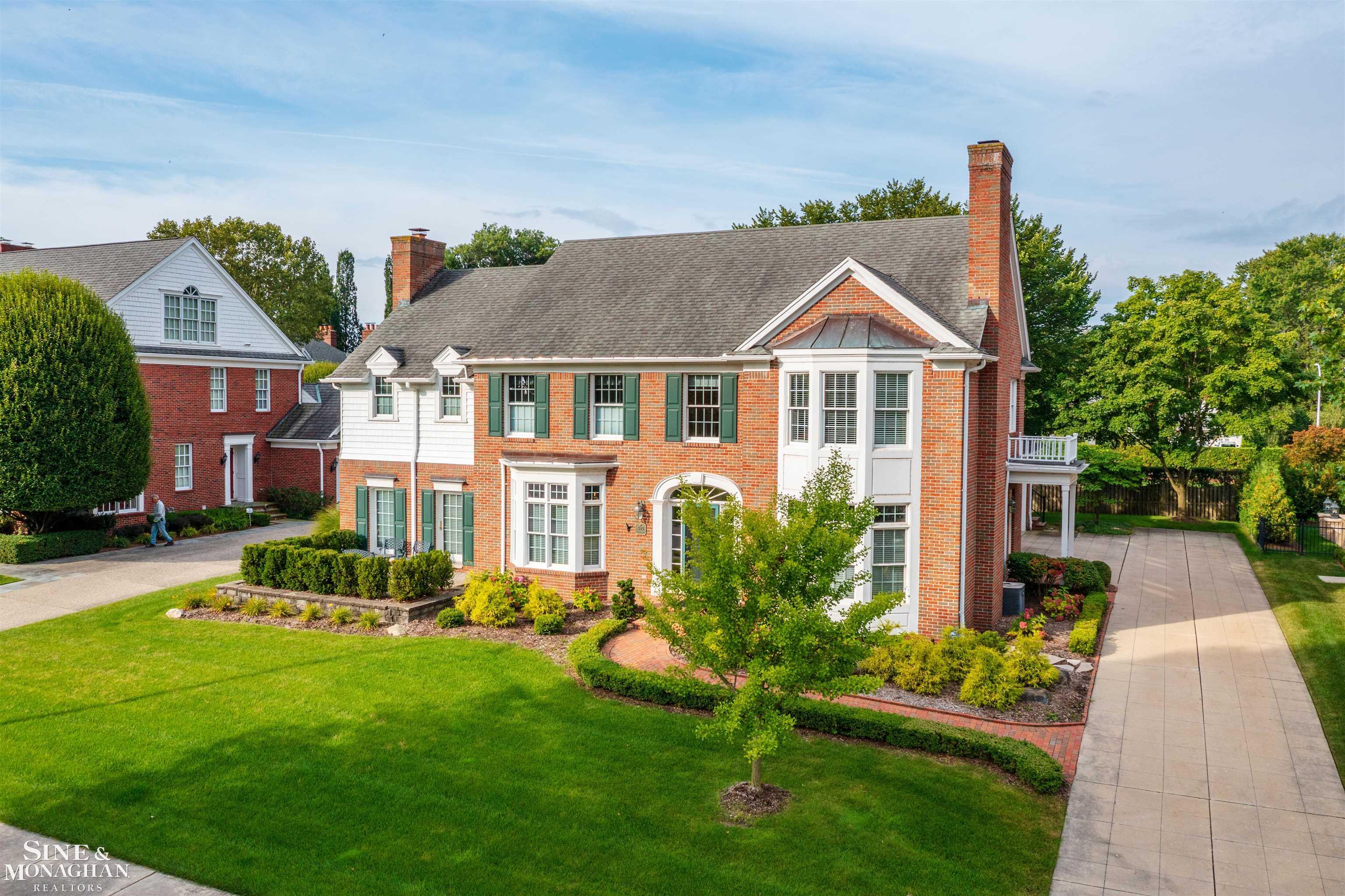 825 Bishop Road, Grosse Pointe