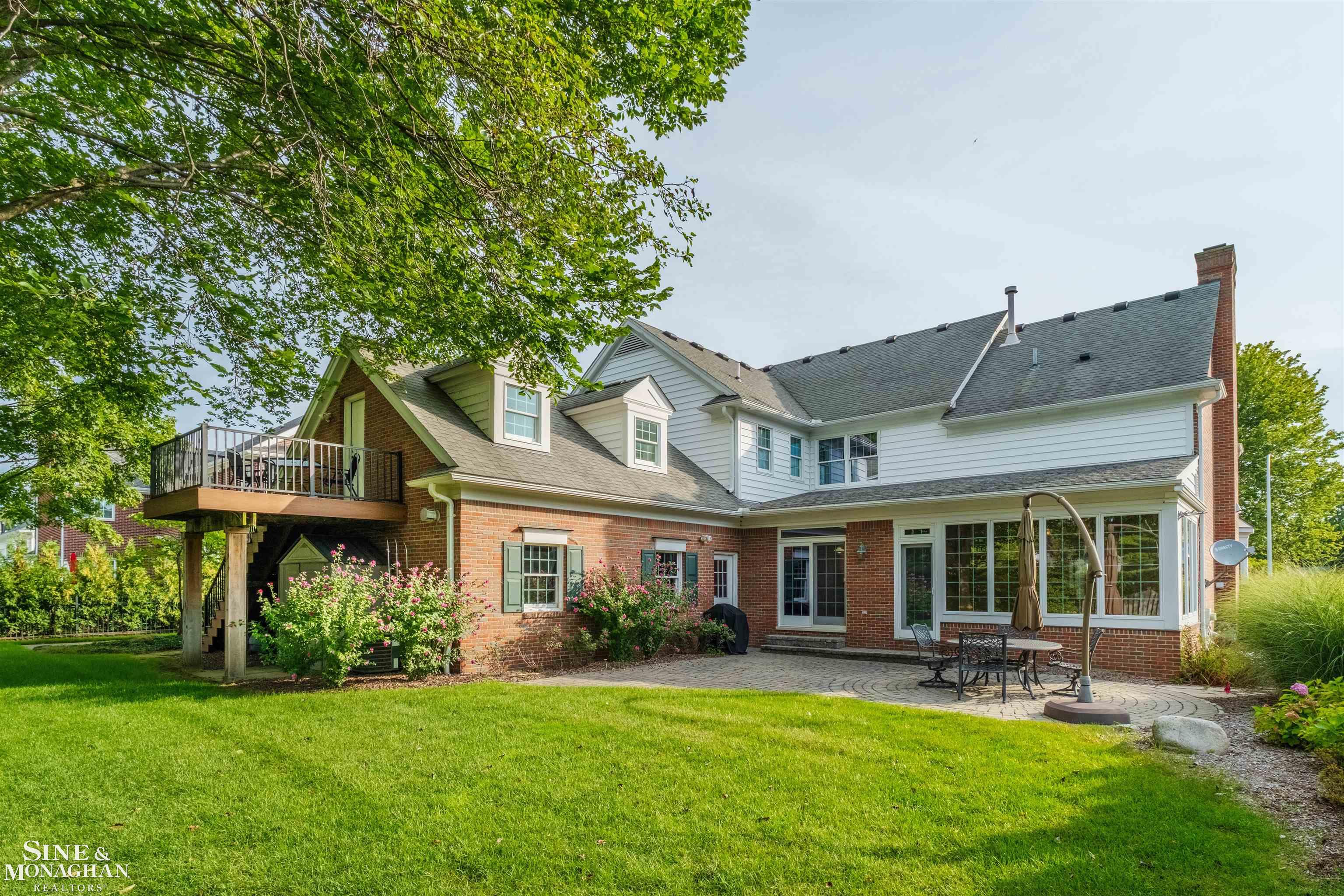 825 Bishop Road, Grosse Pointe