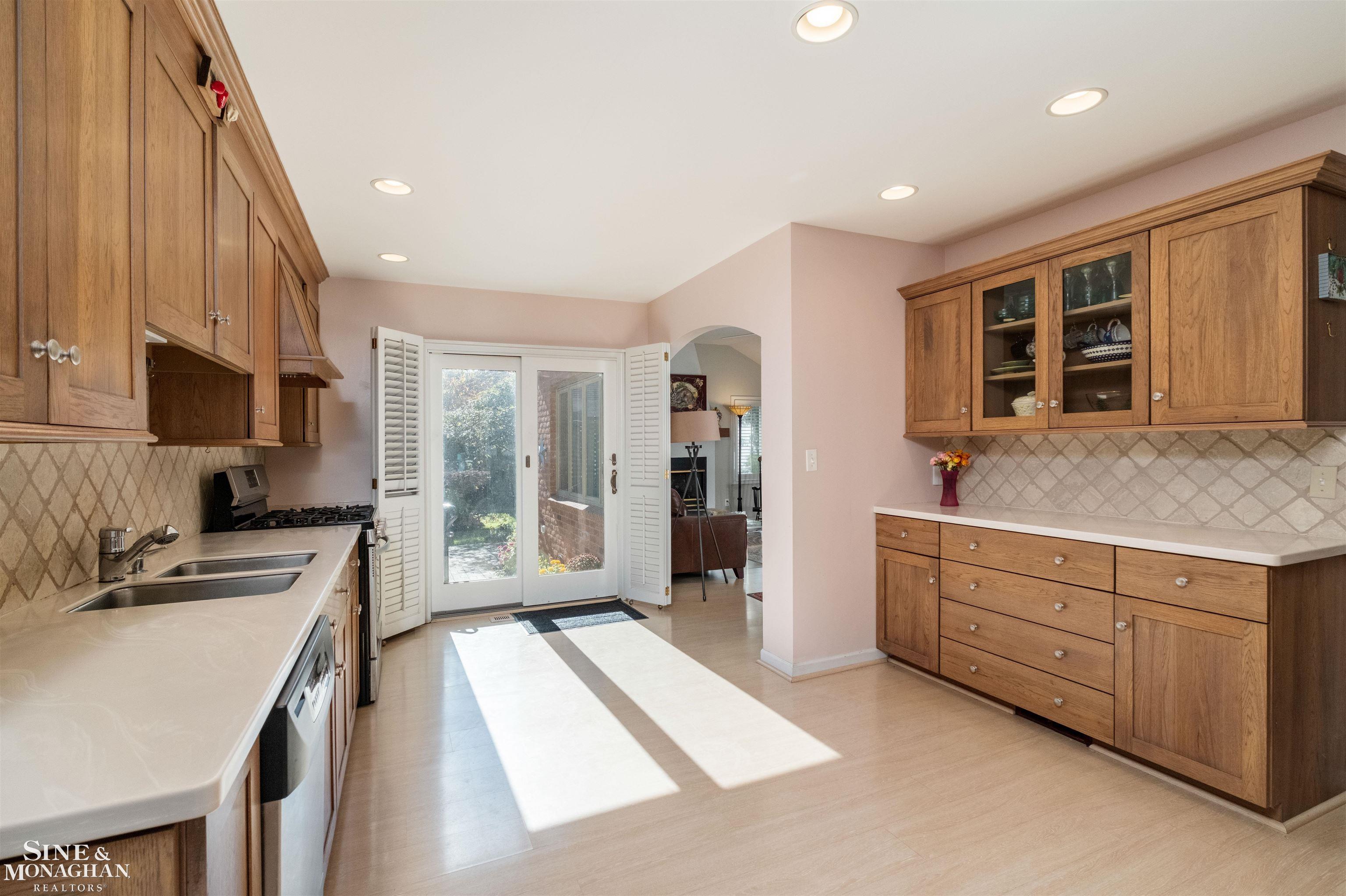 317 Mount Vernon Avenue