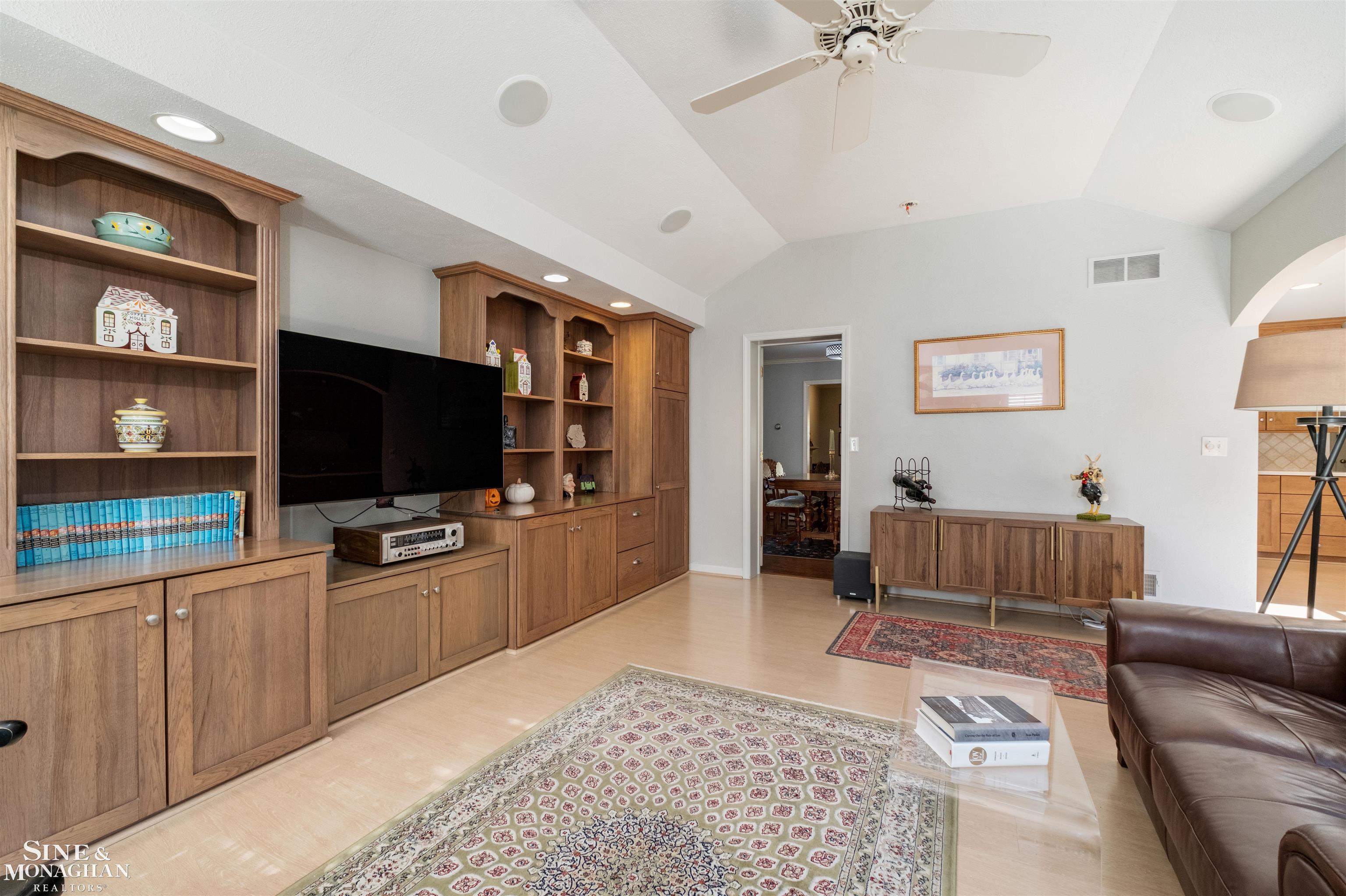 317 Mount Vernon Avenue