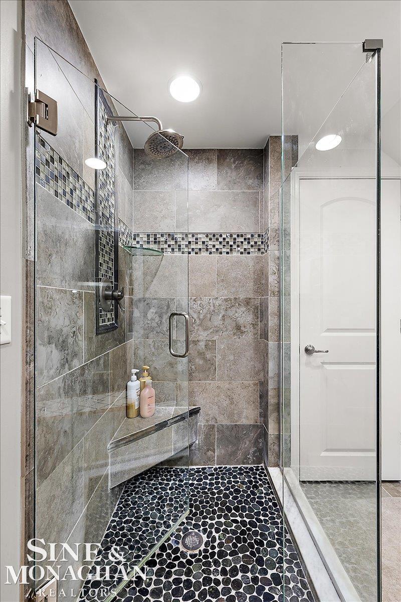 614 Rivard Boulevard