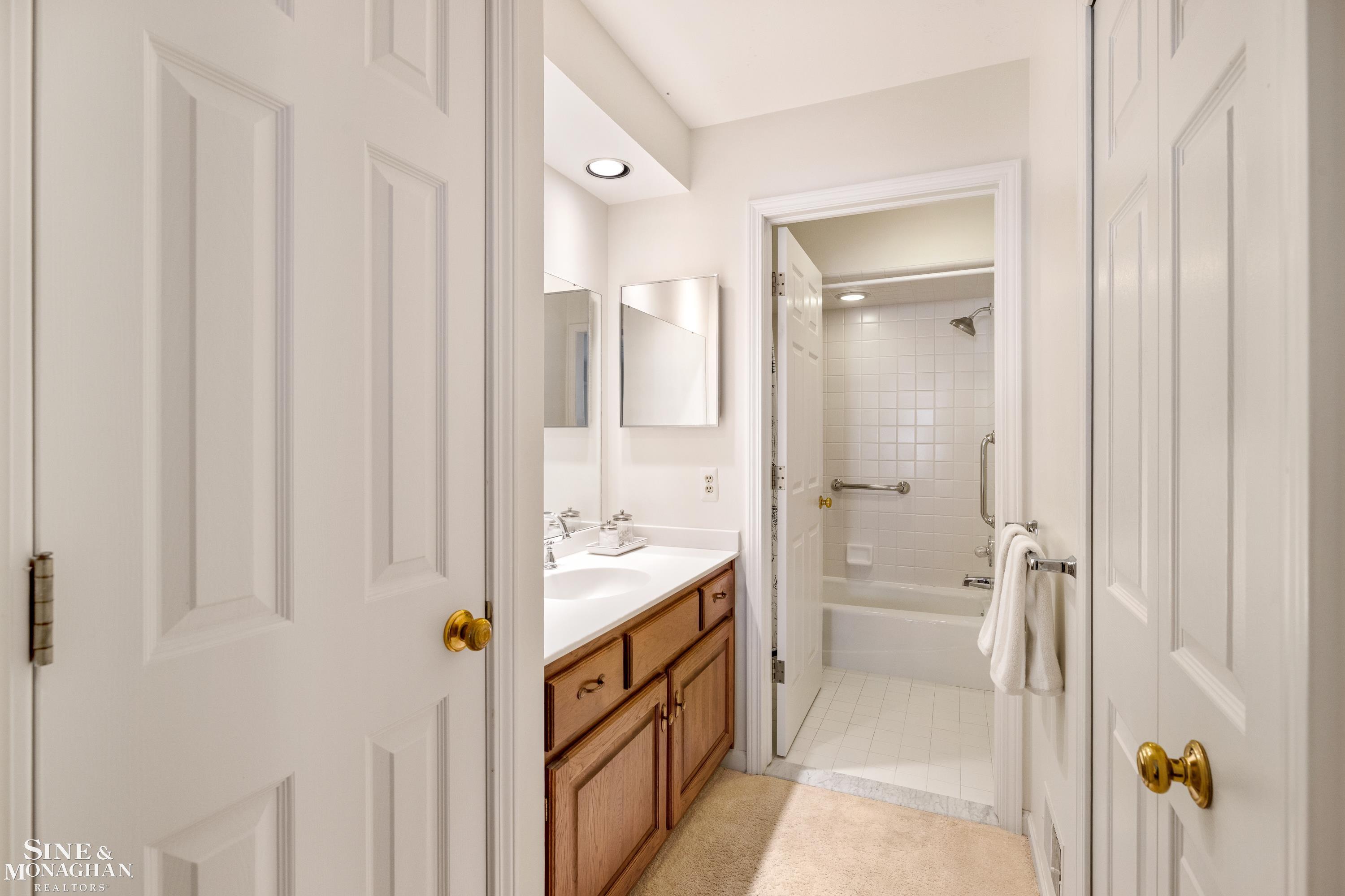 165 Windwood Pointe