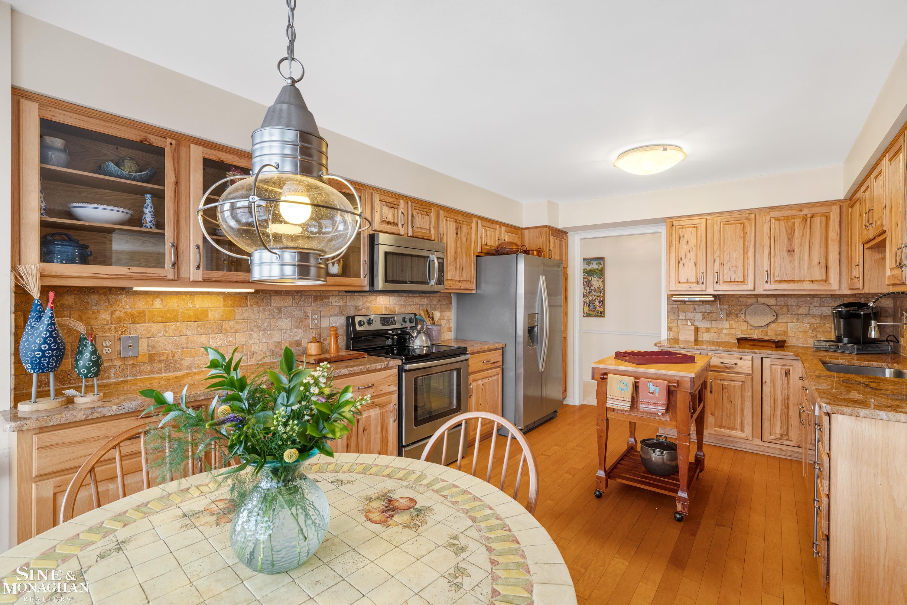 165 Windwood Pointe