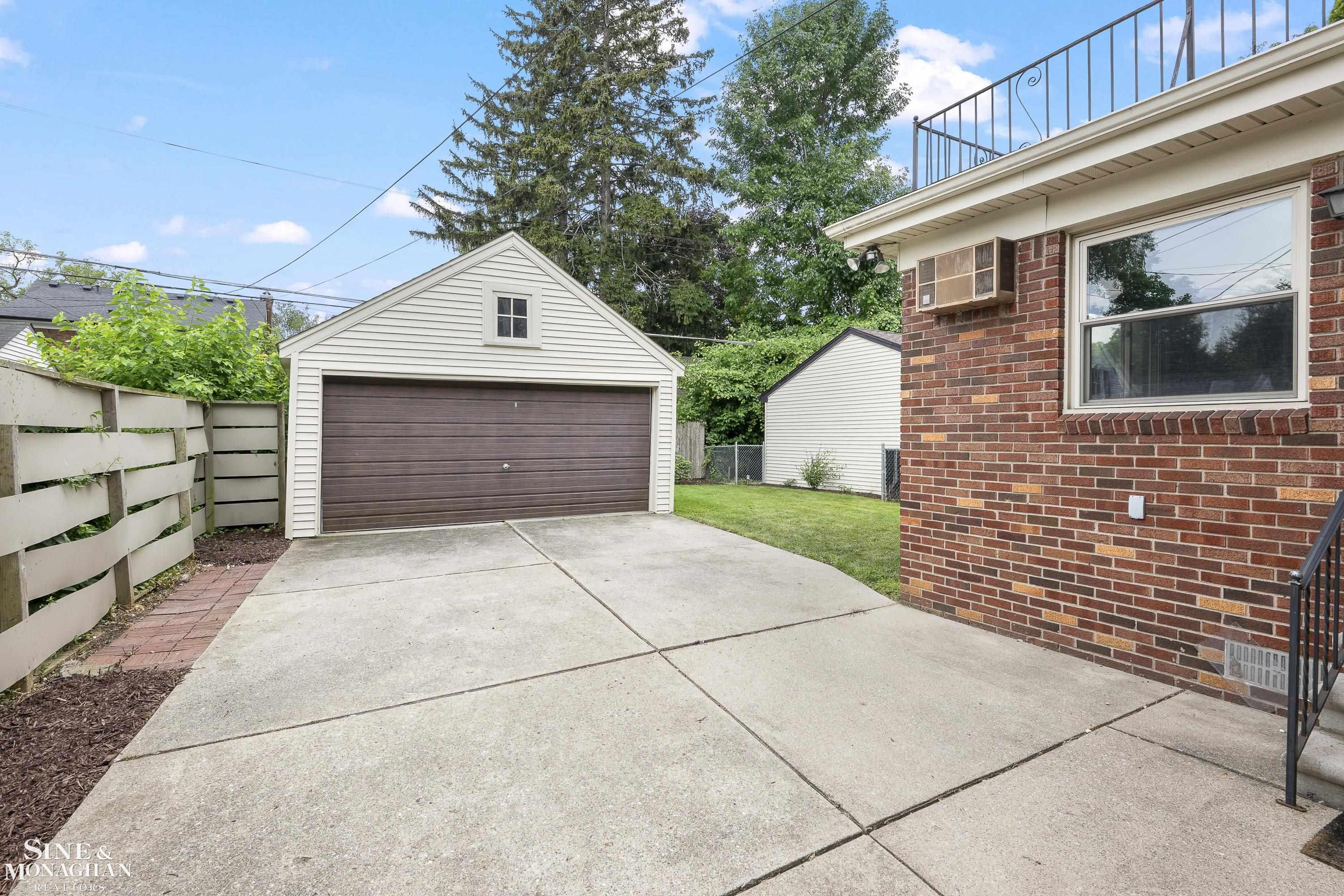 309 Merriweather Road